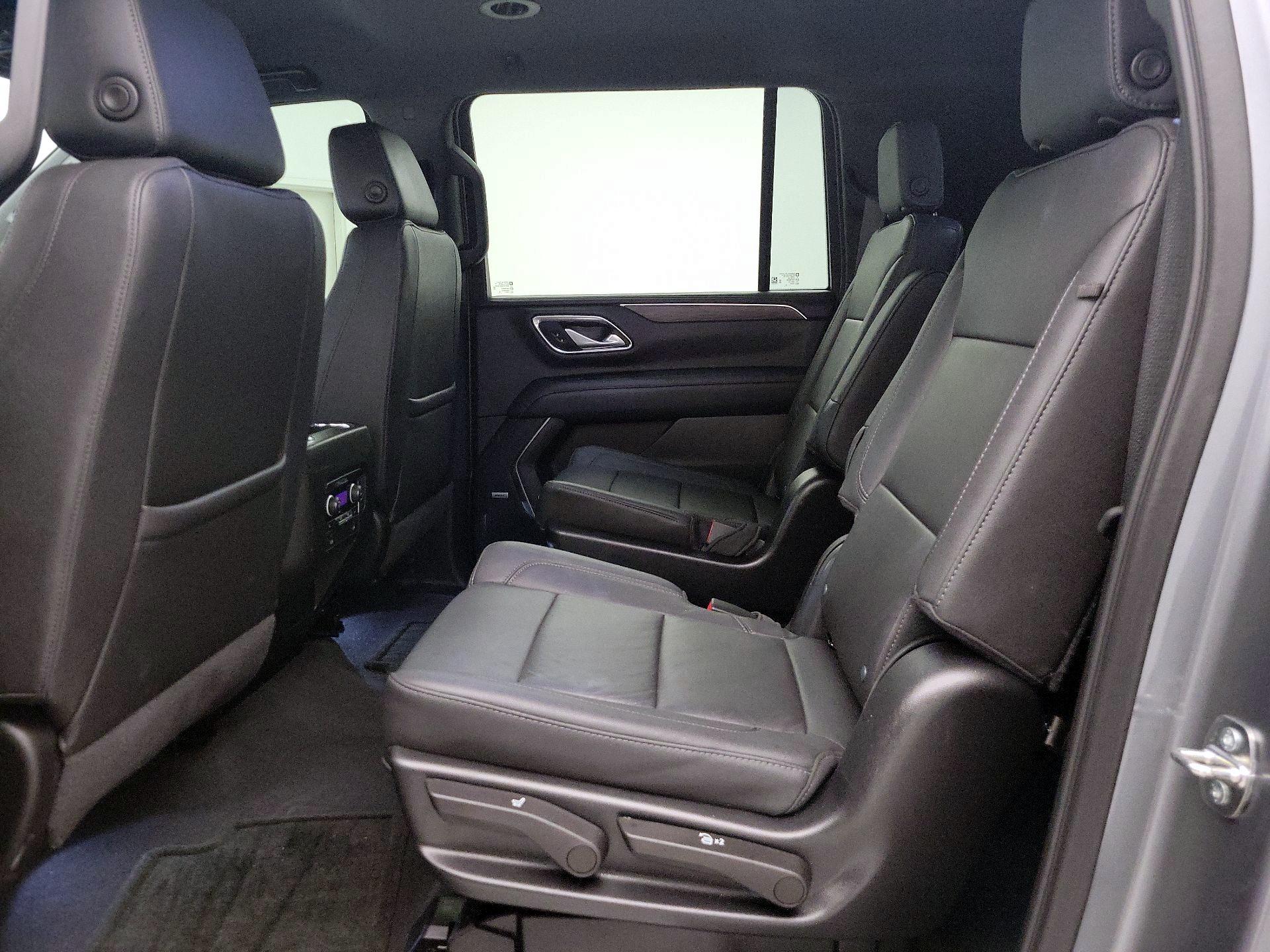 Thumbnail: 2022 Chevrolet Suburban - 20