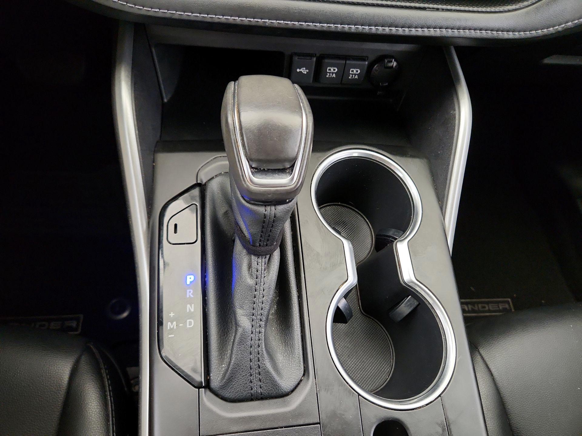 Thumbnail: 2021 Toyota Highlander - 15