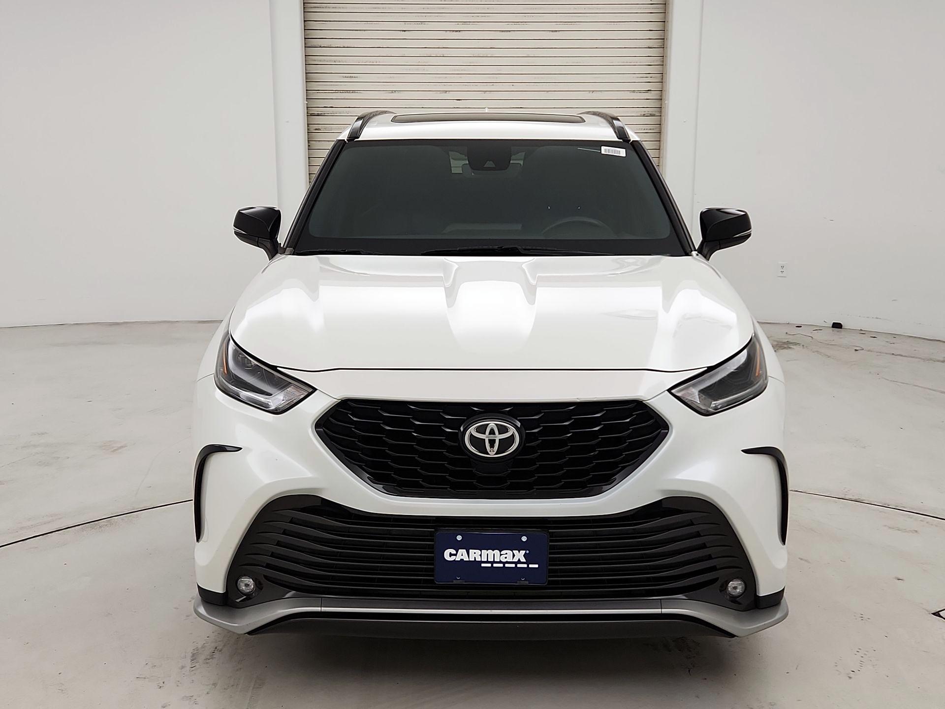 Thumbnail: 2021 Toyota Highlander - 2