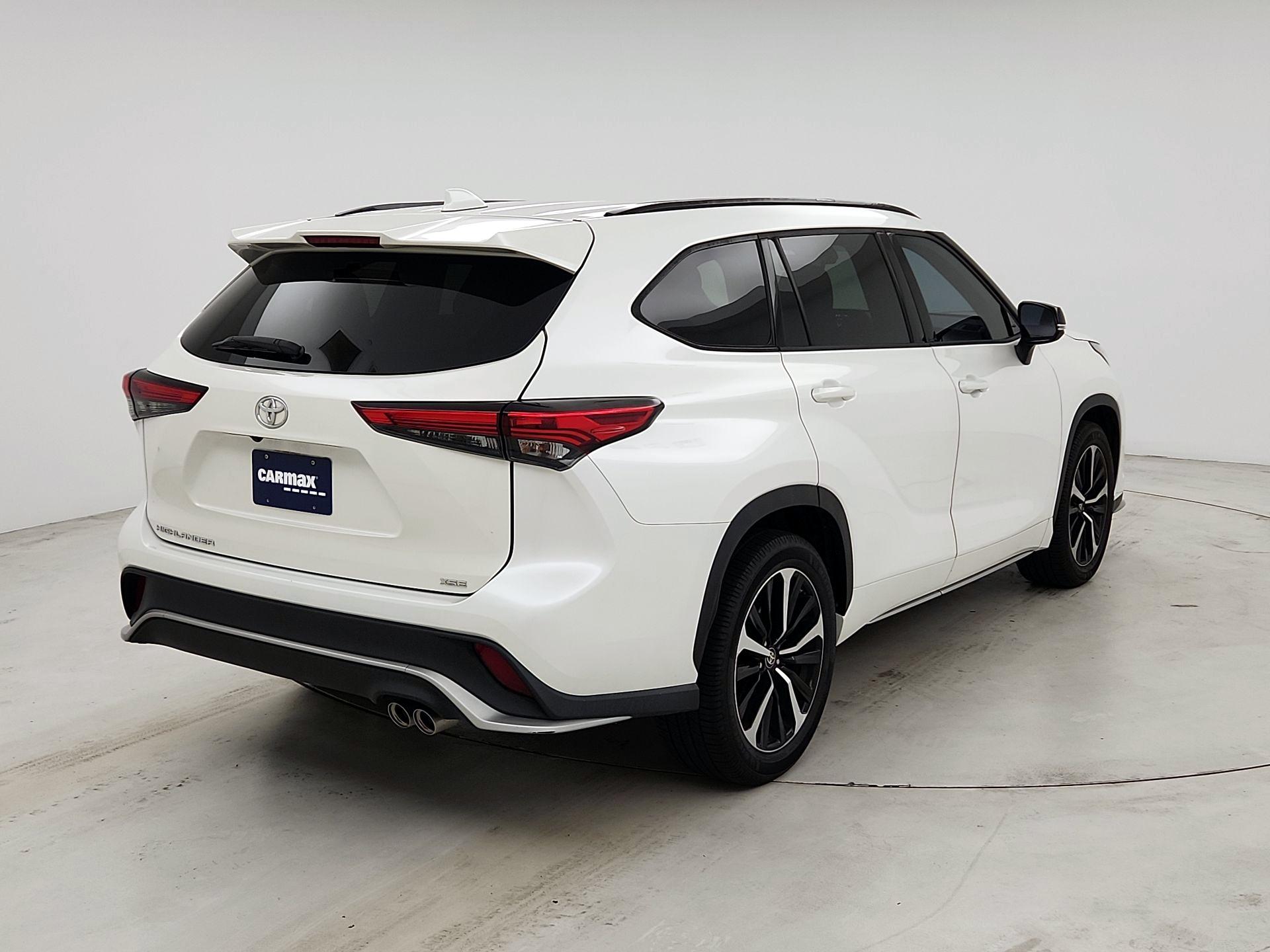 Thumbnail: 2021 Toyota Highlander - 5