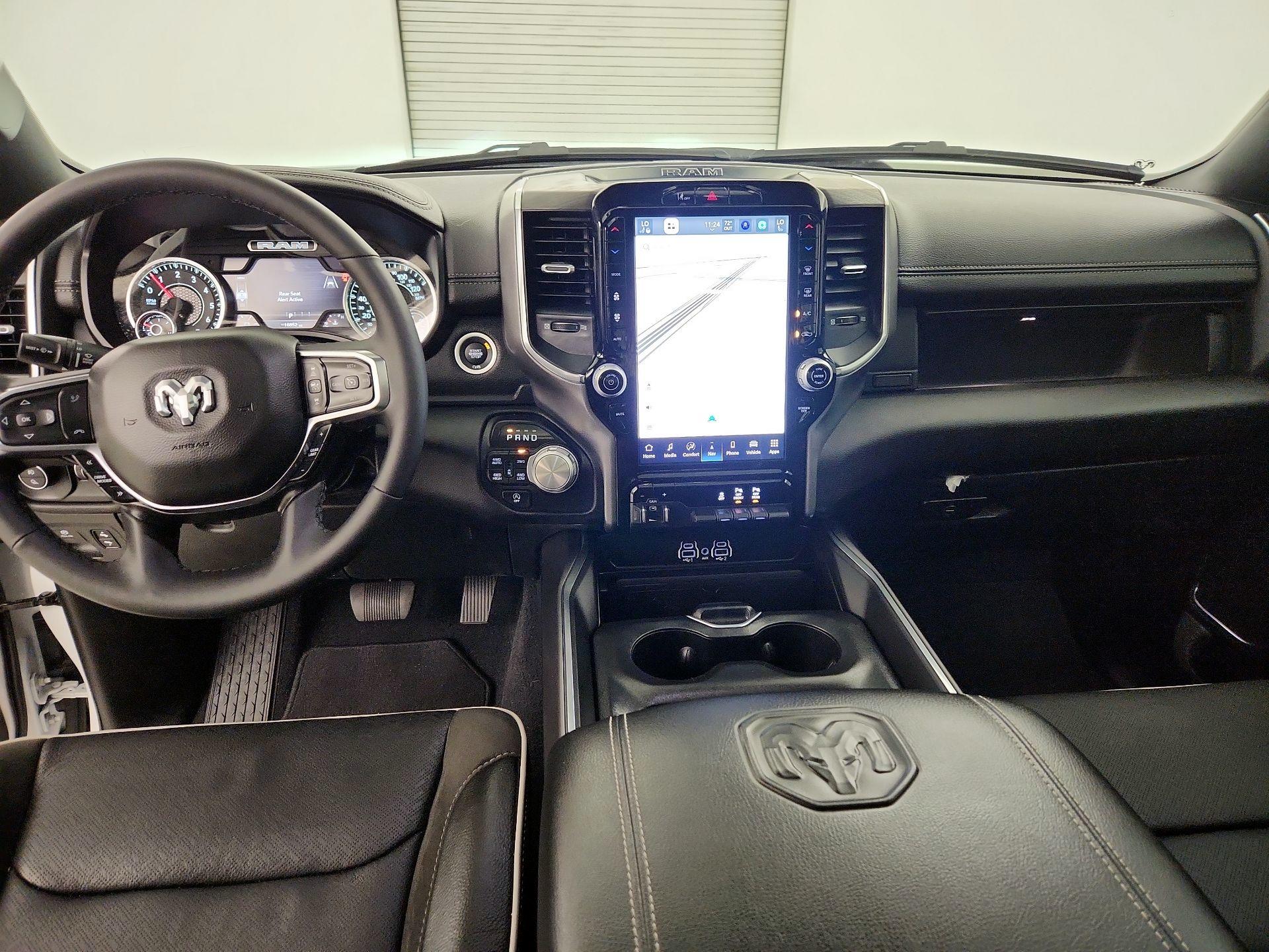 Thumbnail: 2025 RAM 1500 - 9