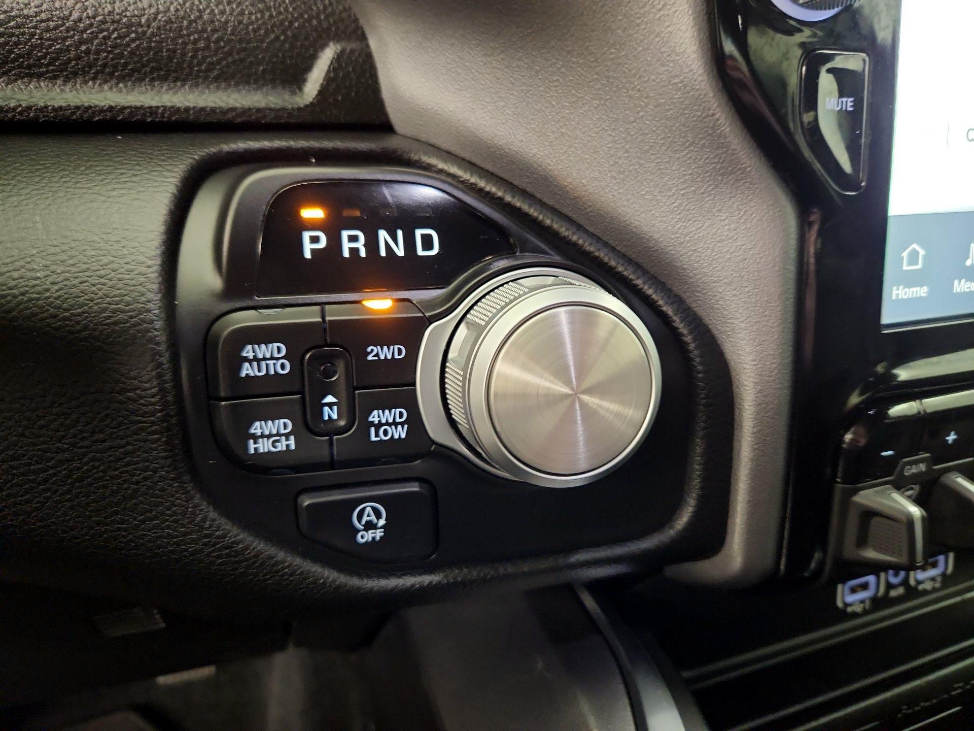 Thumbnail: 2025 RAM 1500 - 18