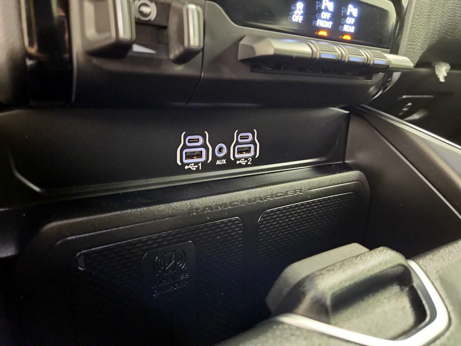 Thumbnail: 2025 RAM 1500 - 19