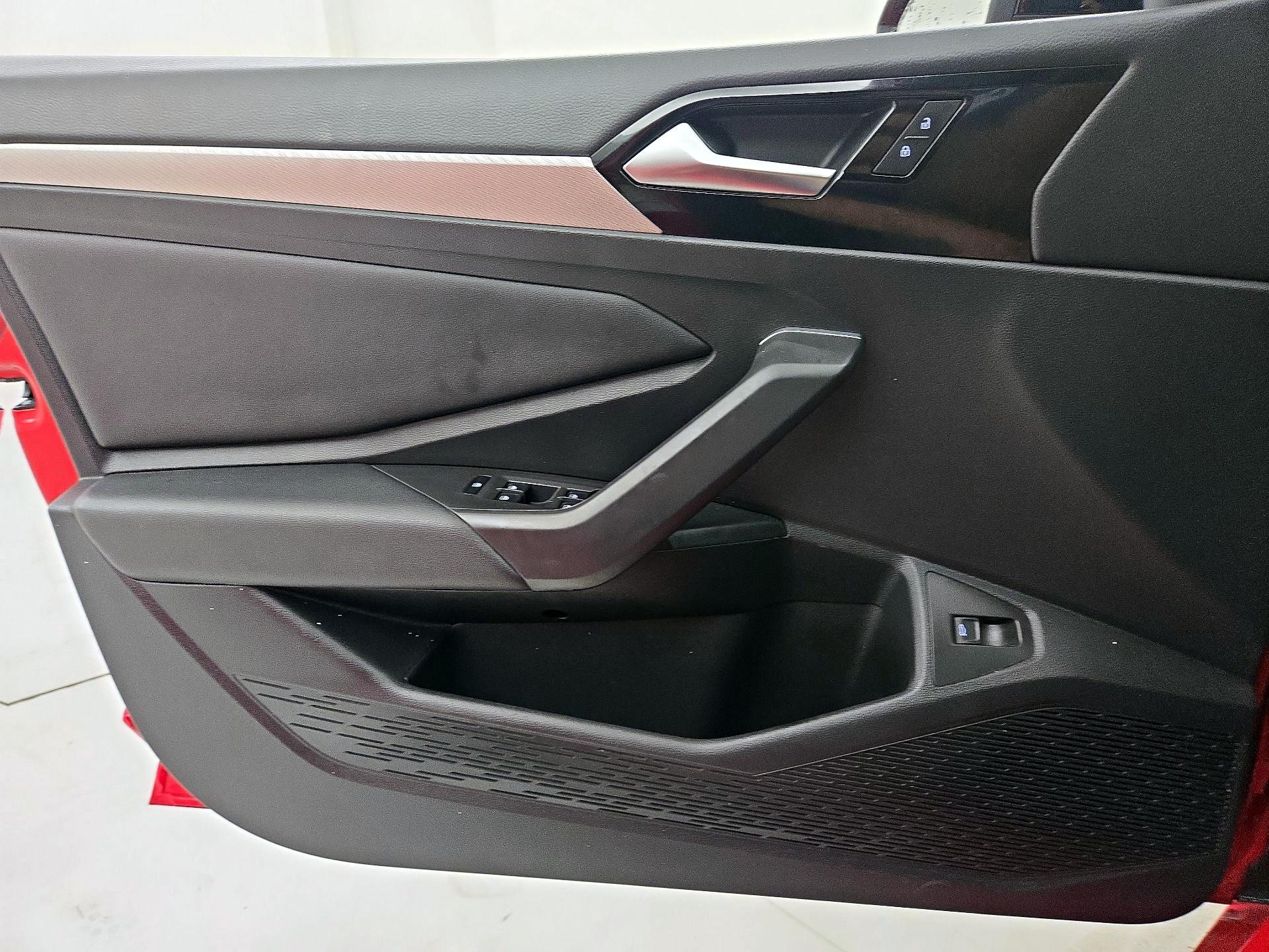 Thumbnail: 2020 Volkswagen Jetta - 12