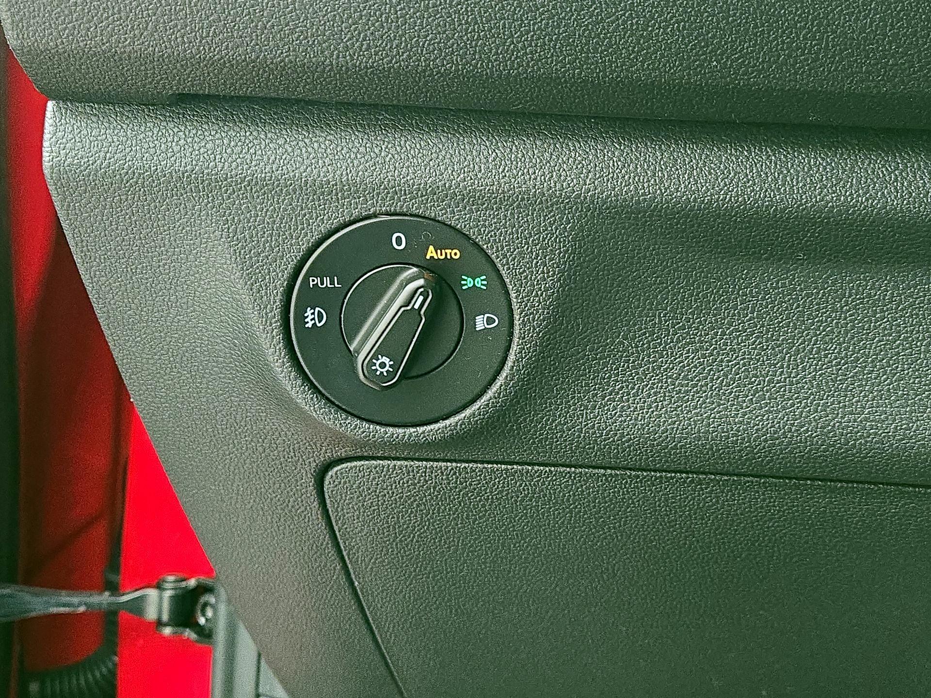 Thumbnail: 2020 Volkswagen Jetta - 13