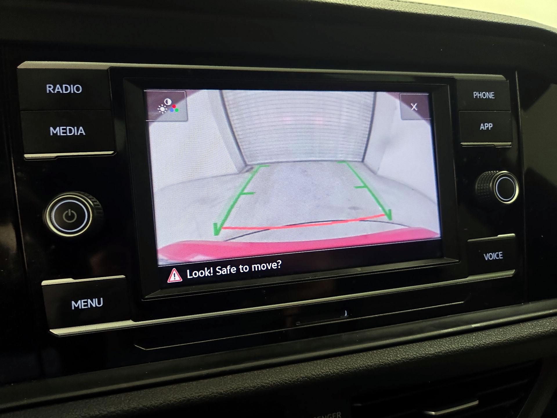 Thumbnail: 2020 Volkswagen Jetta - 14