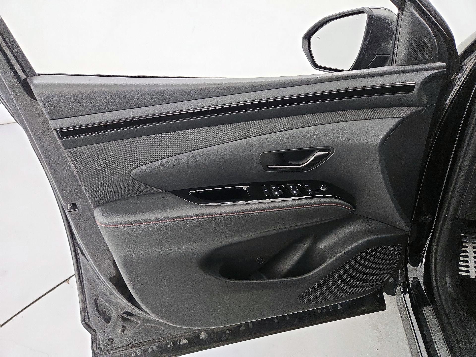 Thumbnail: 2023 Hyundai Tucson - 12