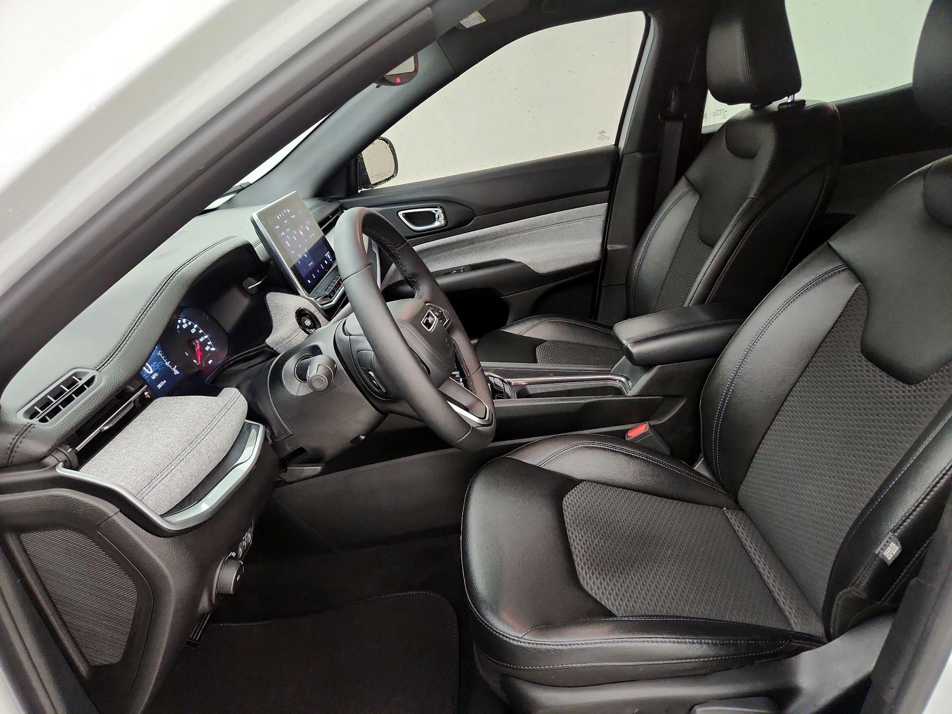 Thumbnail: 2024 Jeep Compass - 11