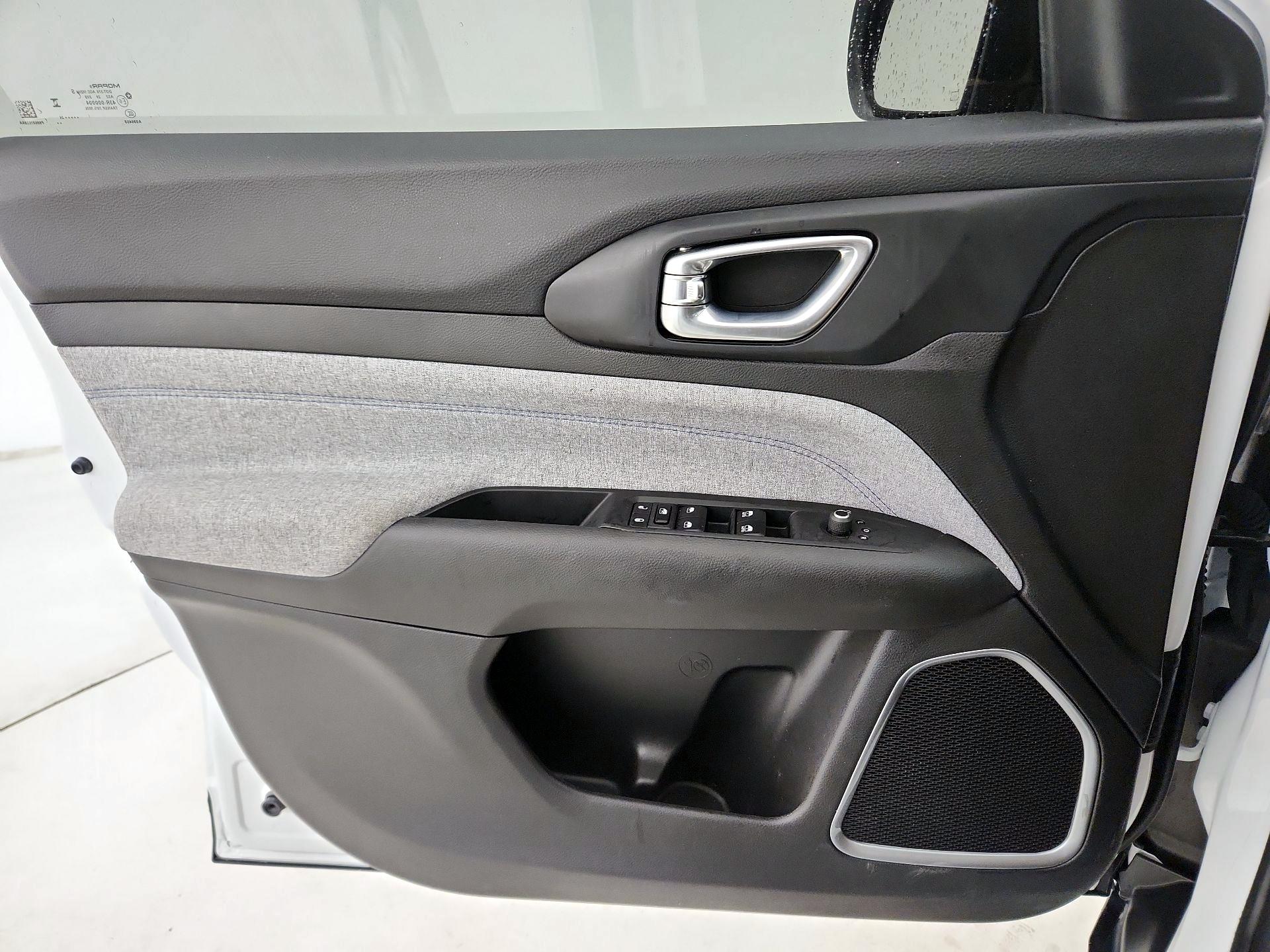 Thumbnail: 2024 Jeep Compass - 12