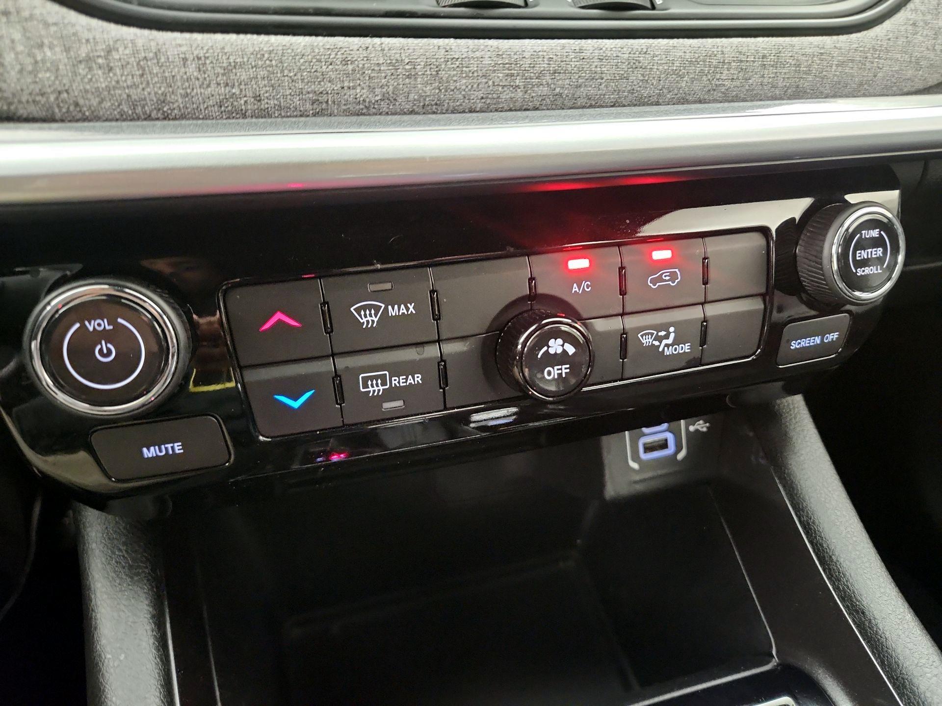 Thumbnail: 2024 Jeep Compass - 16