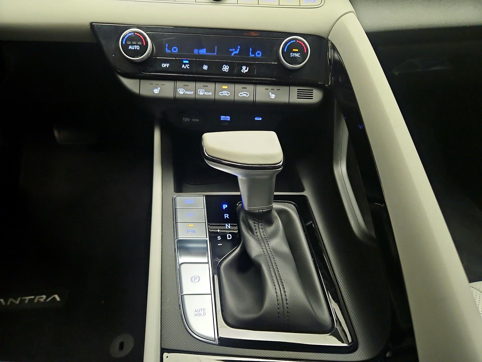 Thumbnail: 2024 Hyundai Elantra - 16