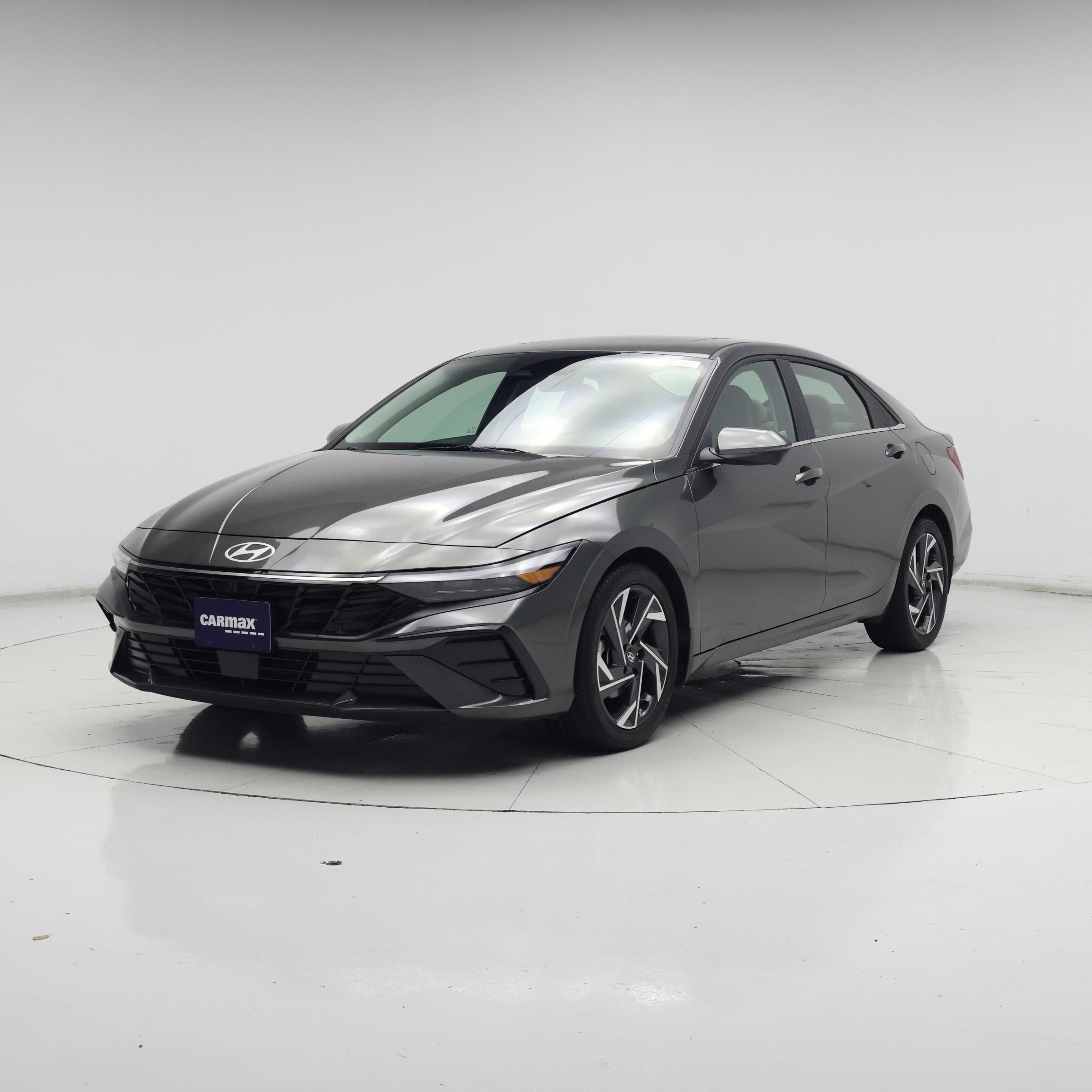 Thumbnail: 2024 Hyundai Elantra - 4