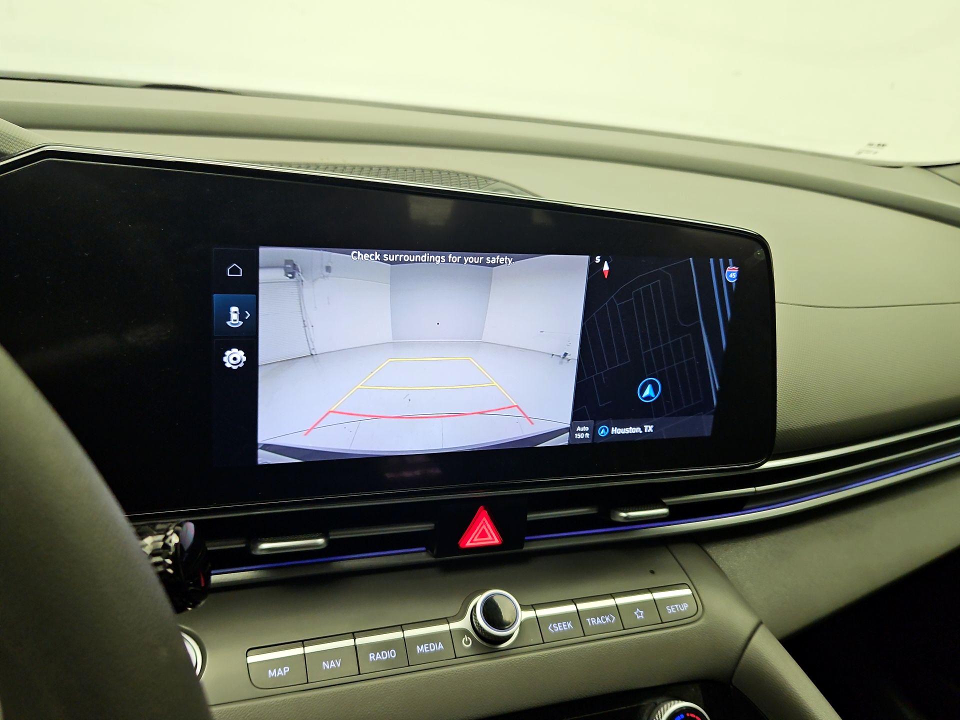 Thumbnail: 2024 Hyundai Elantra - 15