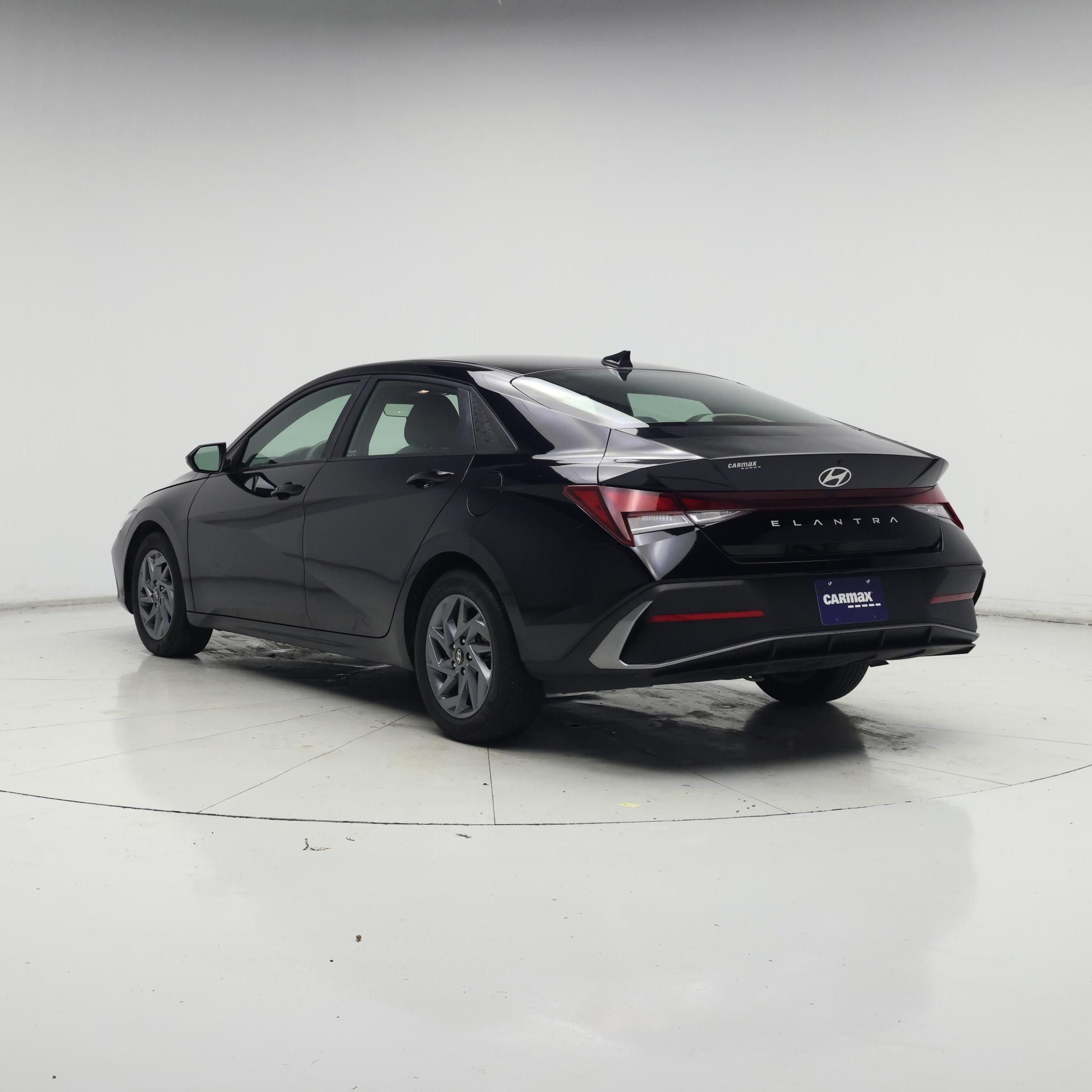 Thumbnail: 2024 Hyundai Elantra - 2