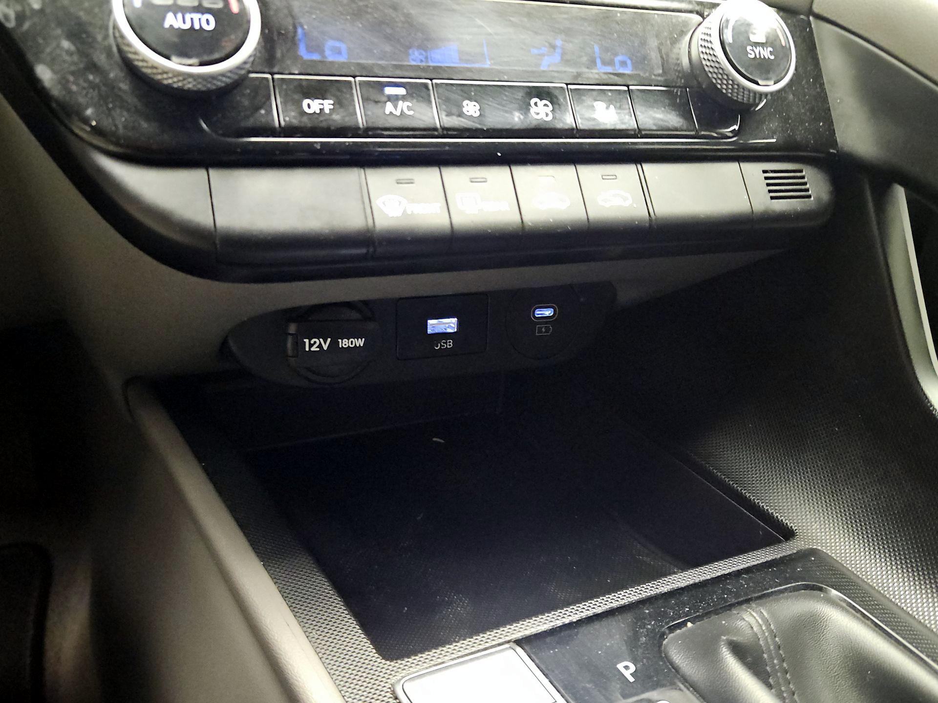 Thumbnail: 2024 Hyundai Elantra - 19