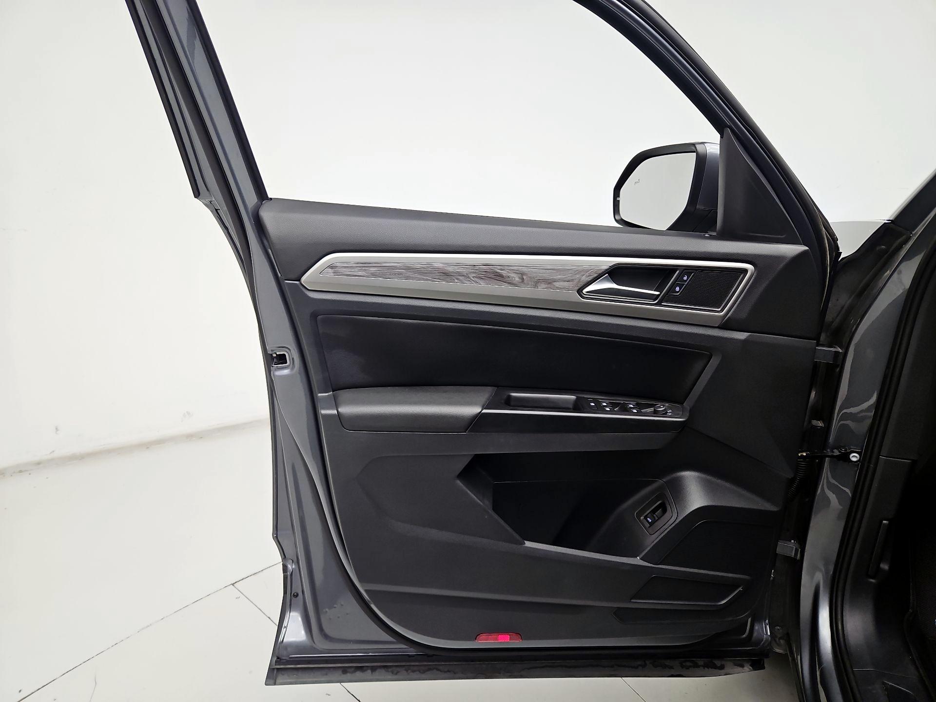 Thumbnail: 2020 Volkswagen Atlas - 12