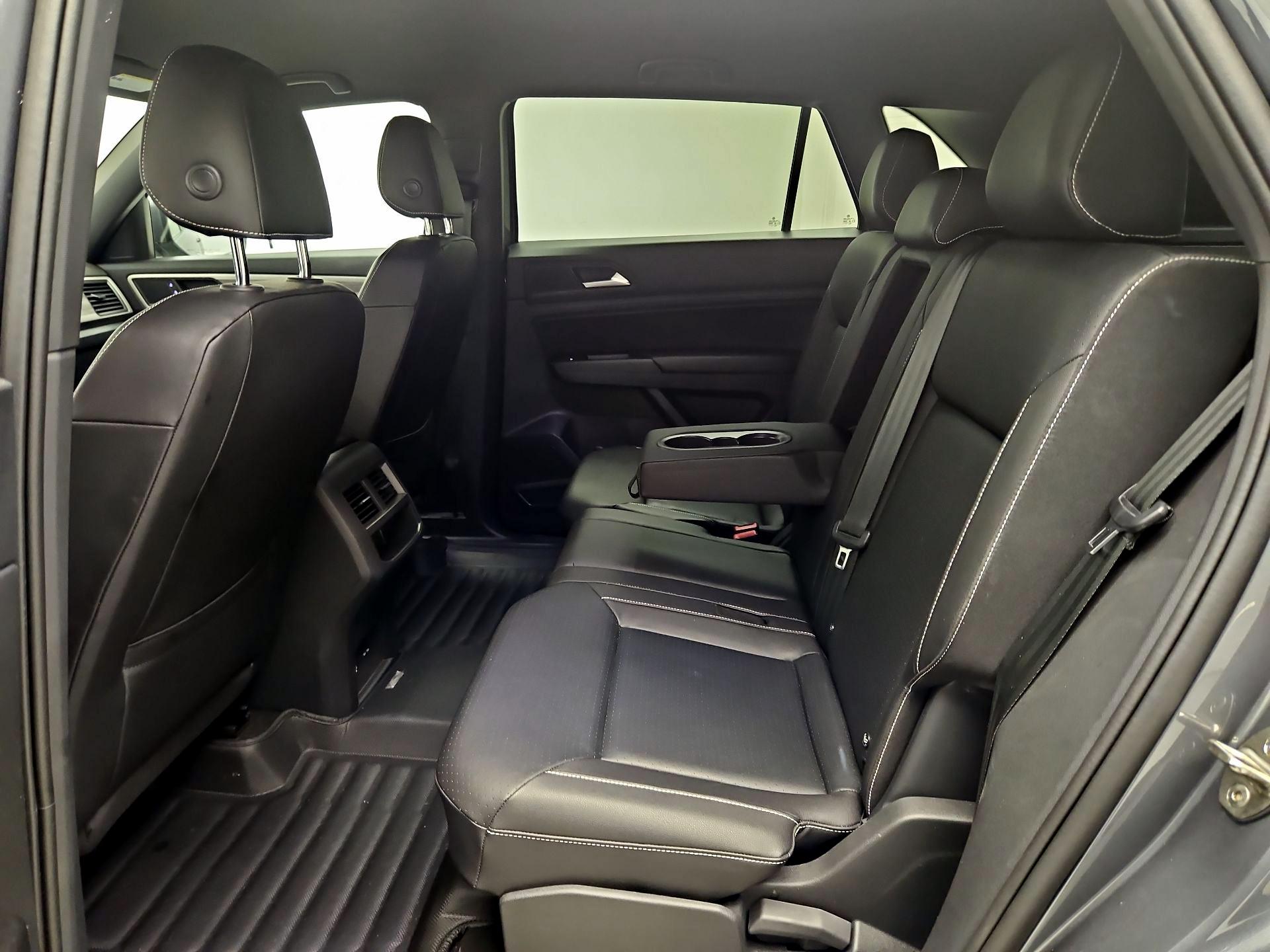 Thumbnail: 2020 Volkswagen Atlas - 17