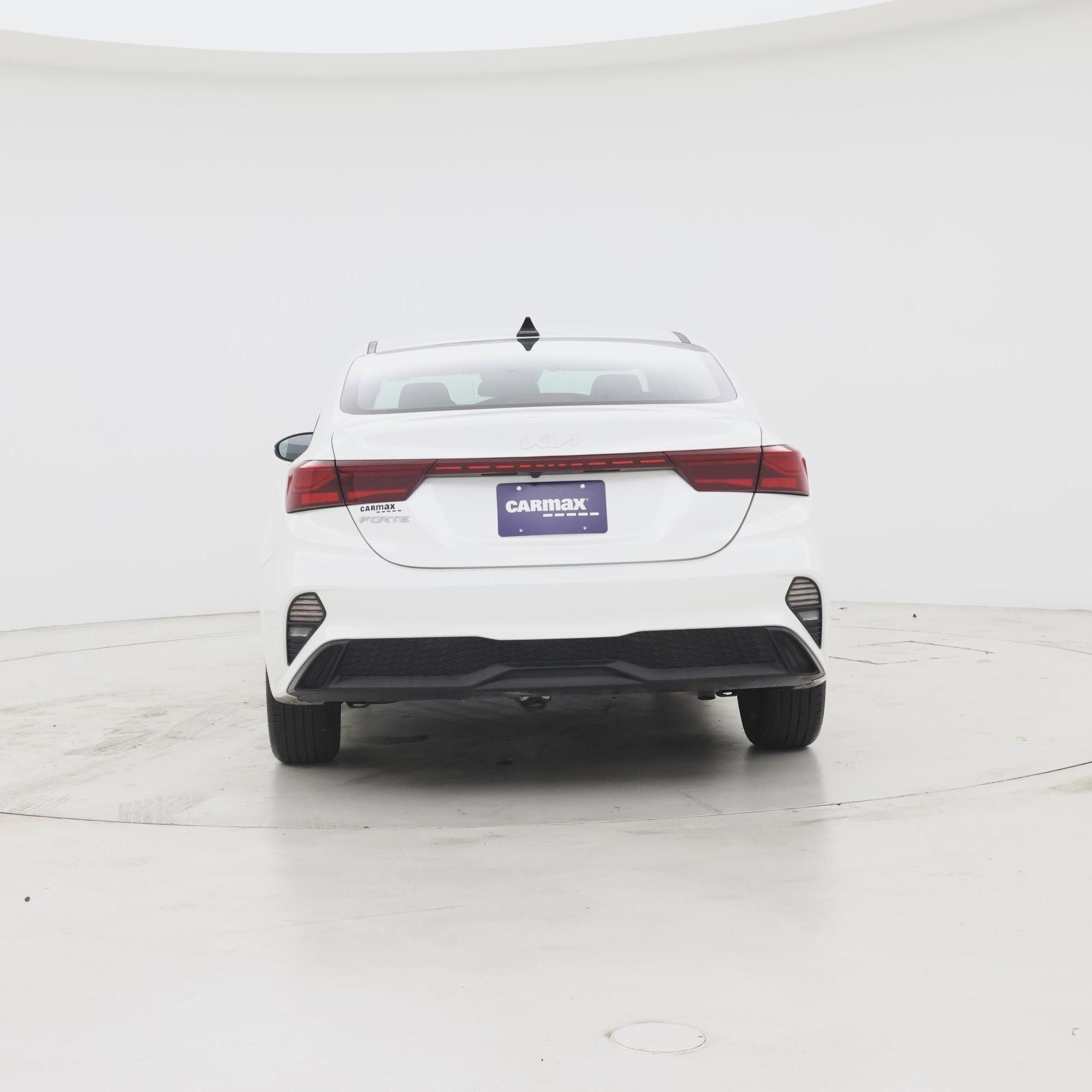 Thumbnail: 2024 Kia Forte - 6