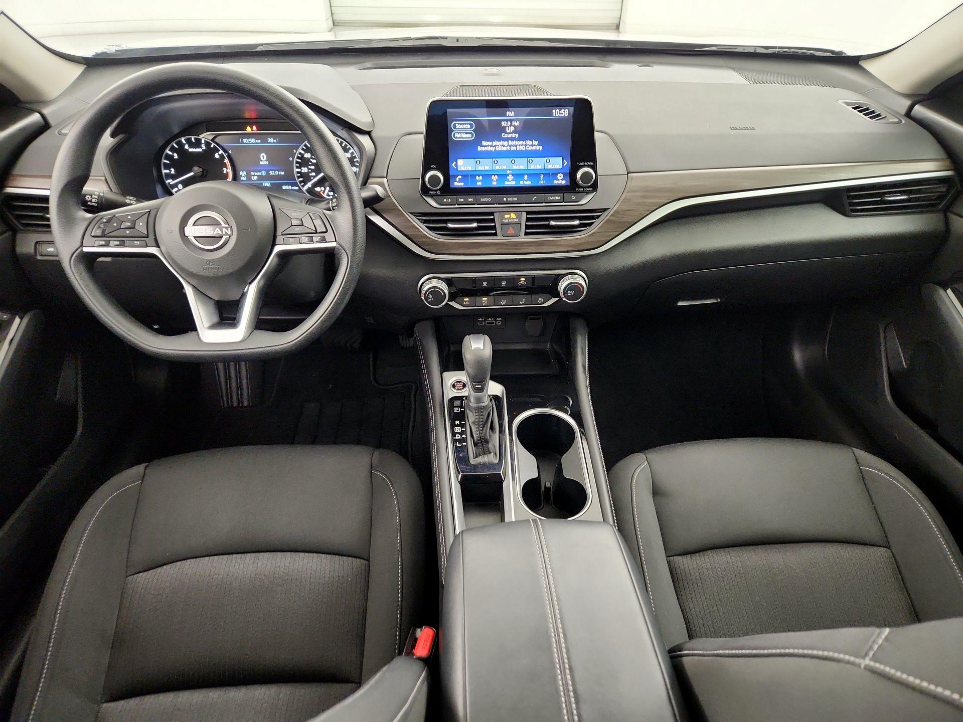 Thumbnail: 2023 Nissan Altima - 9