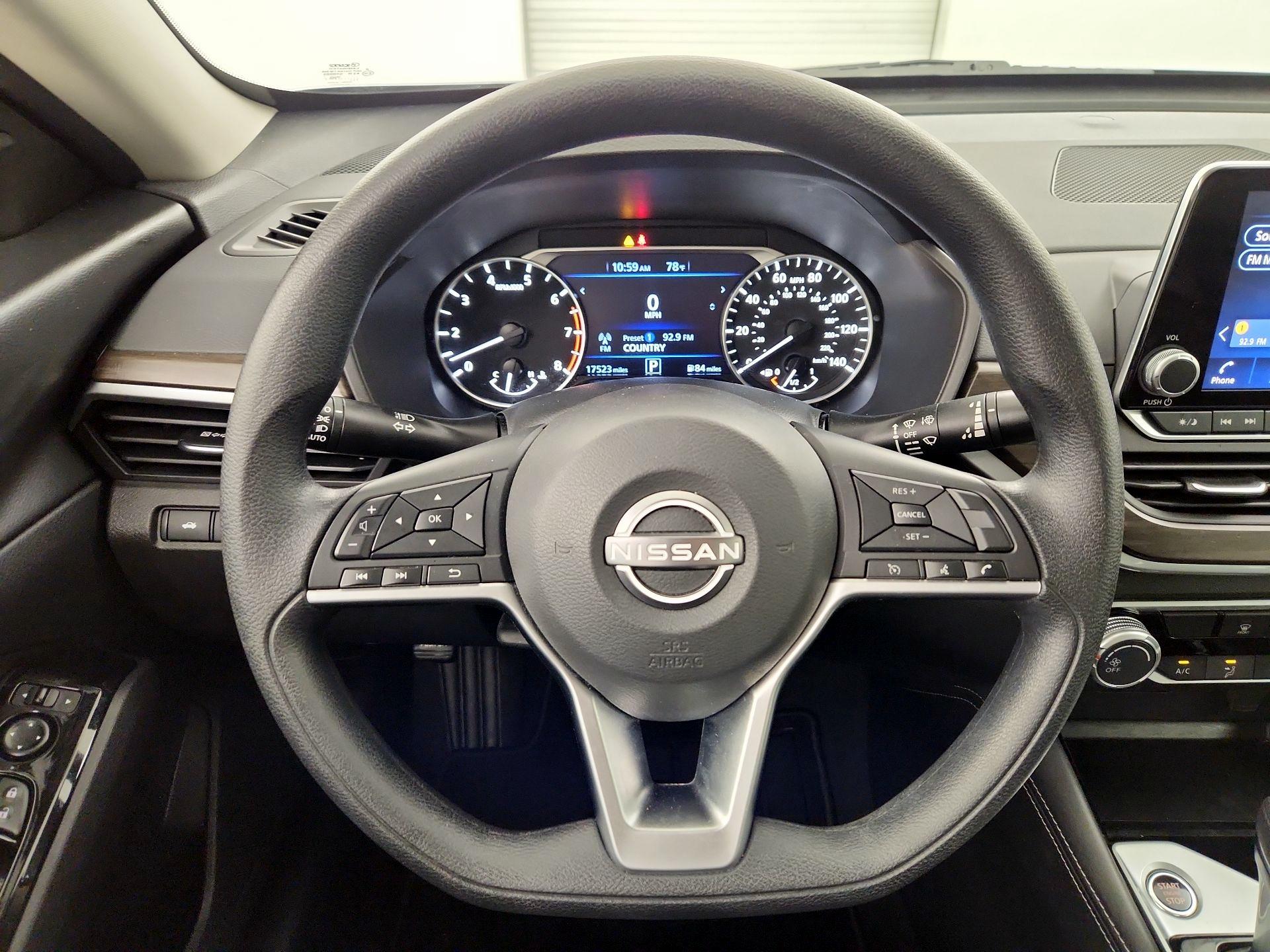 Thumbnail: 2023 Nissan Altima - 10
