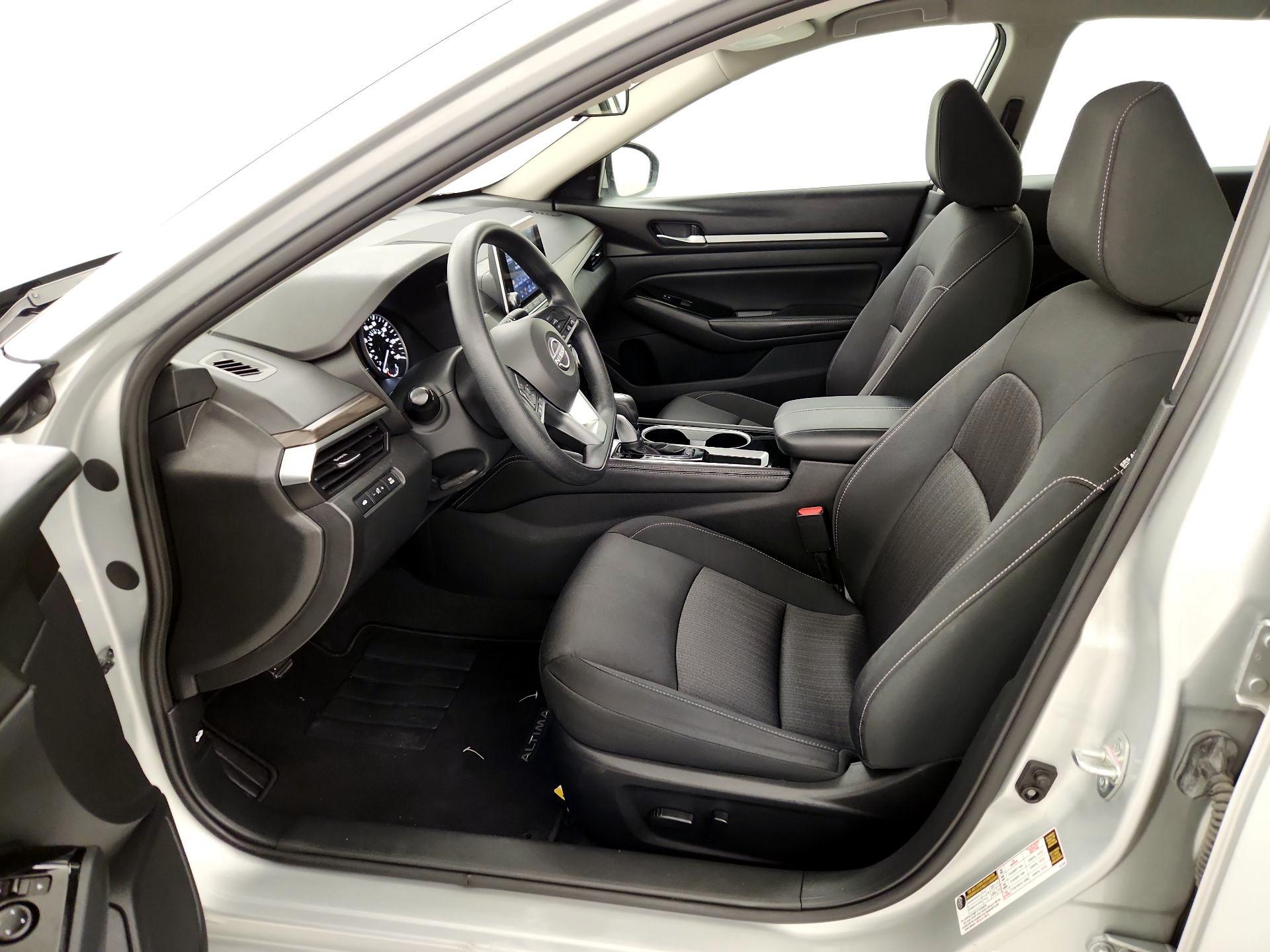Thumbnail: 2023 Nissan Altima - 11
