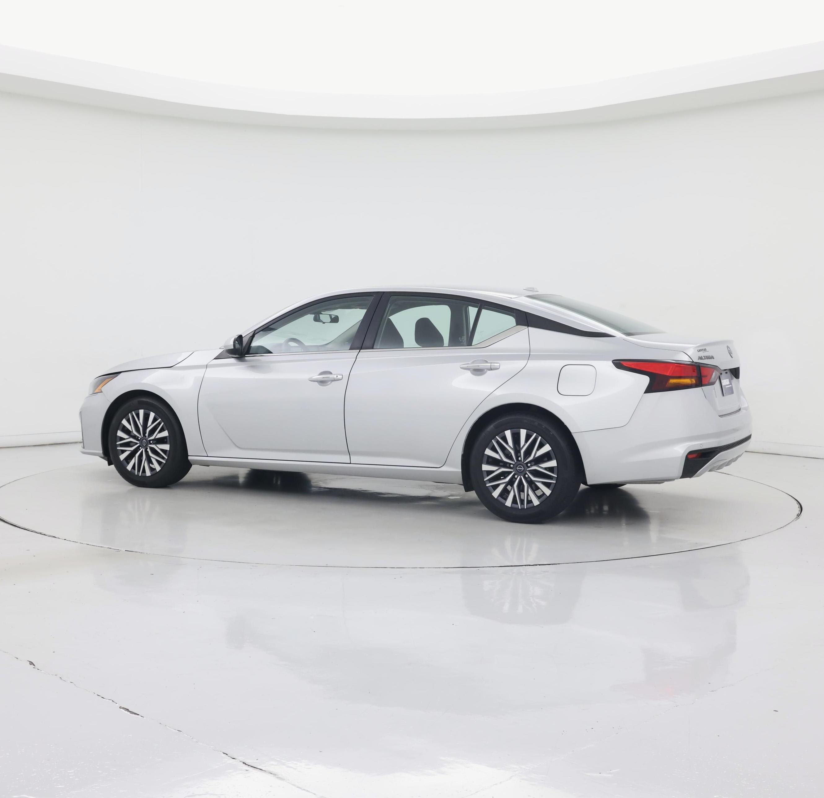 Thumbnail: 2023 Nissan Altima - 3