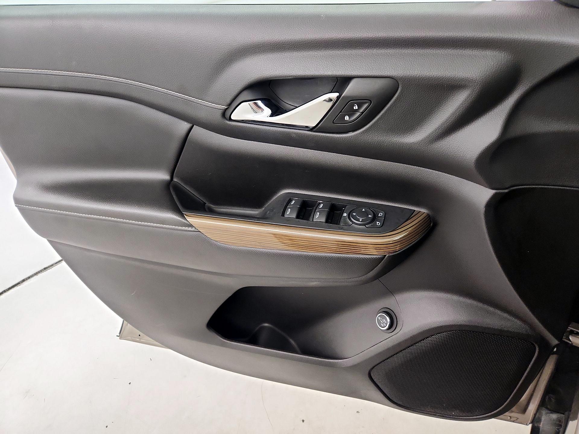 Thumbnail: 2022 GMC Acadia - 12