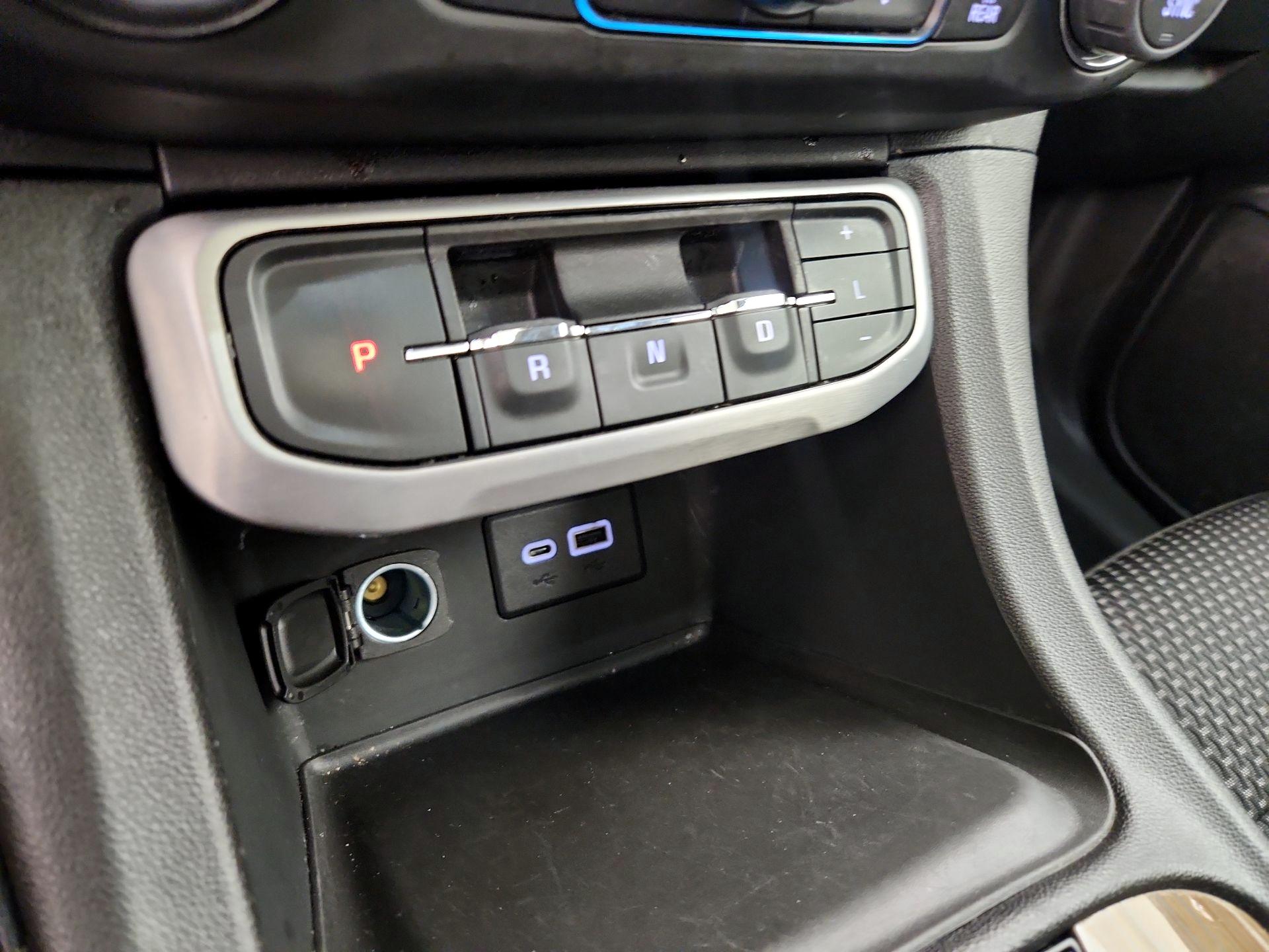 Thumbnail: 2022 GMC Acadia - 17