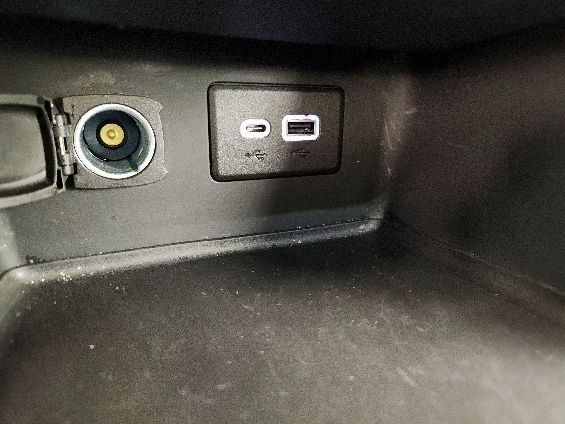 Thumbnail: 2022 GMC Acadia - 18