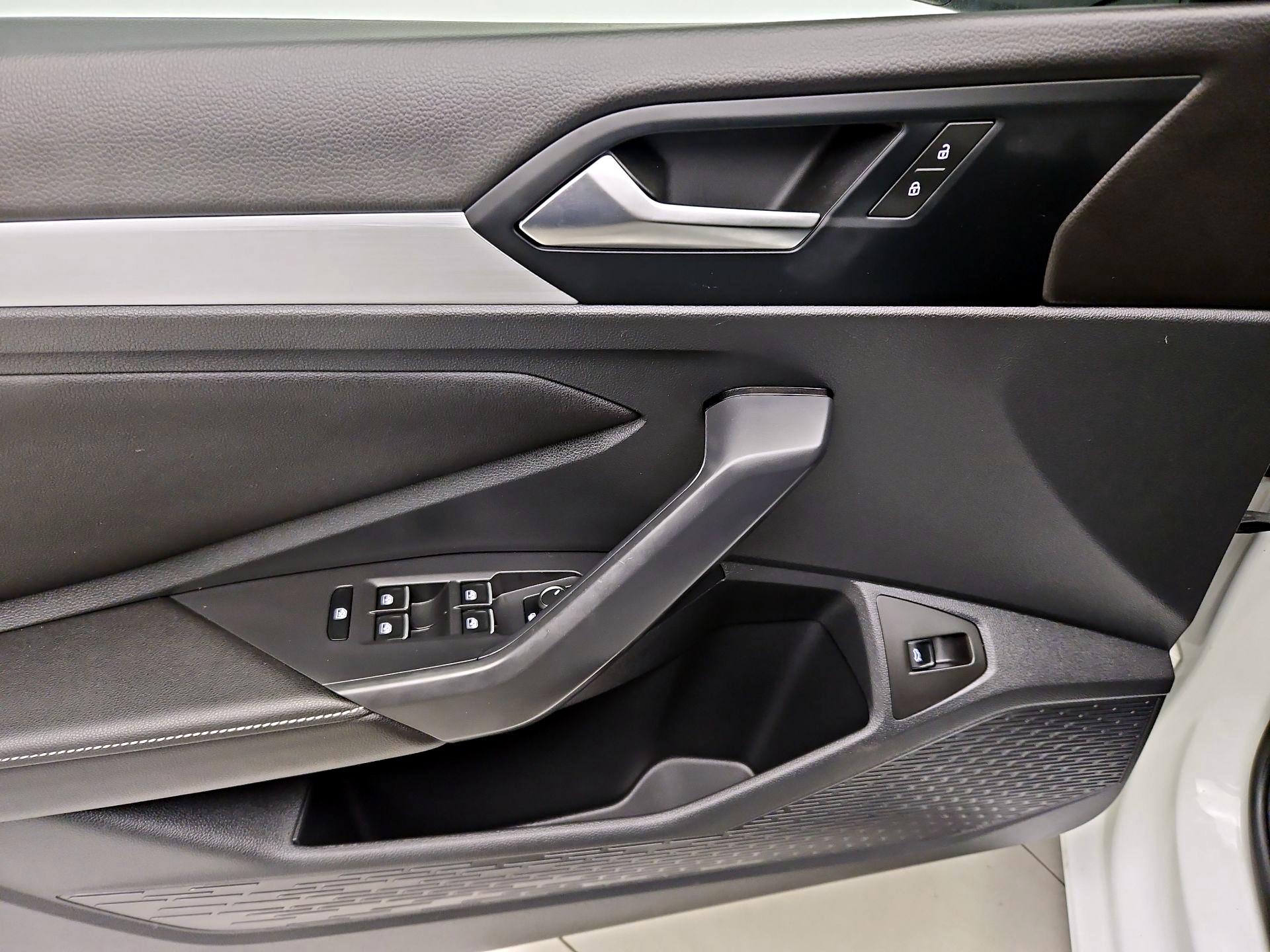 Thumbnail: 2025 Volkswagen Jetta - 12