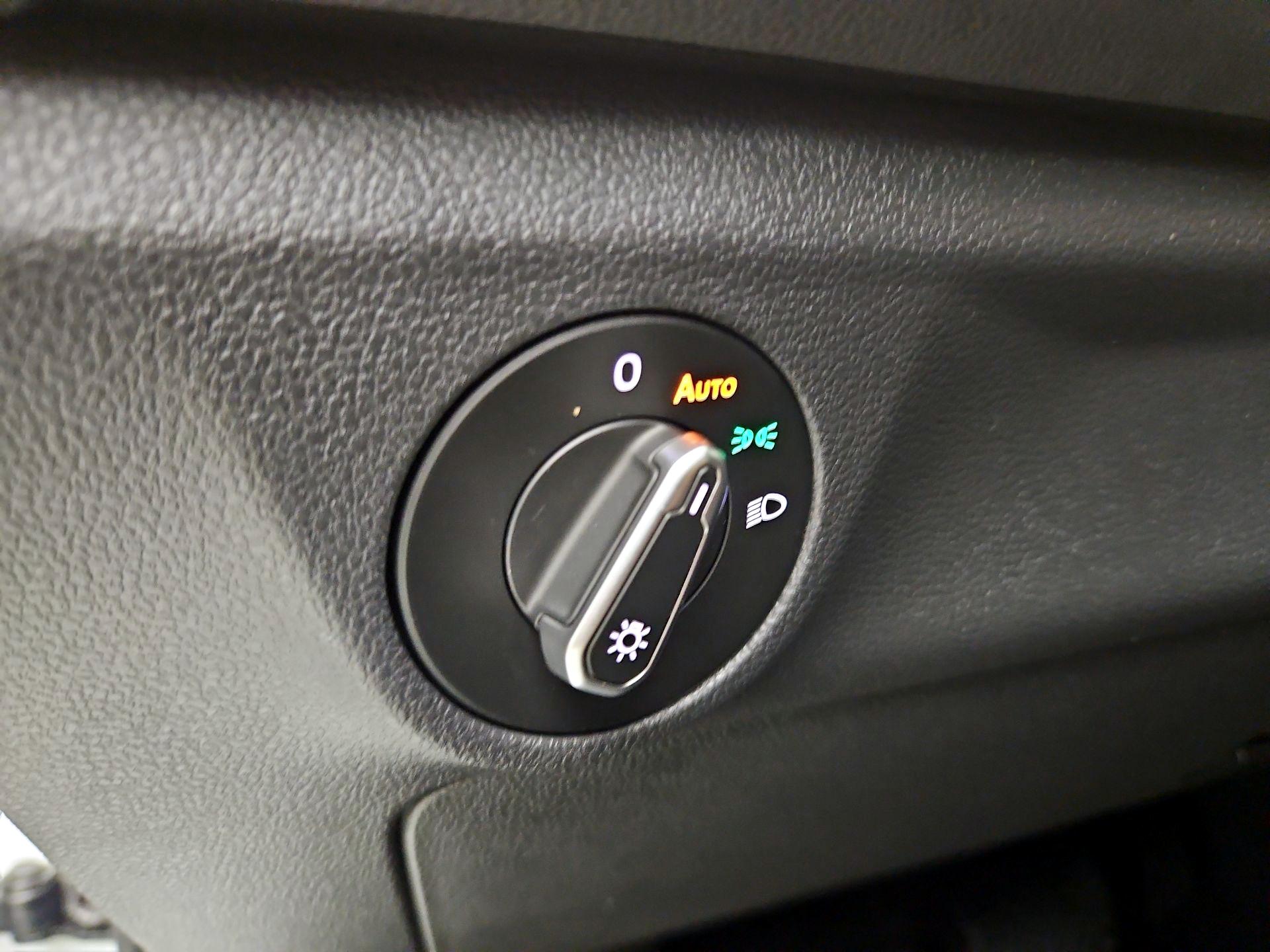 Thumbnail: 2025 Volkswagen Jetta - 13