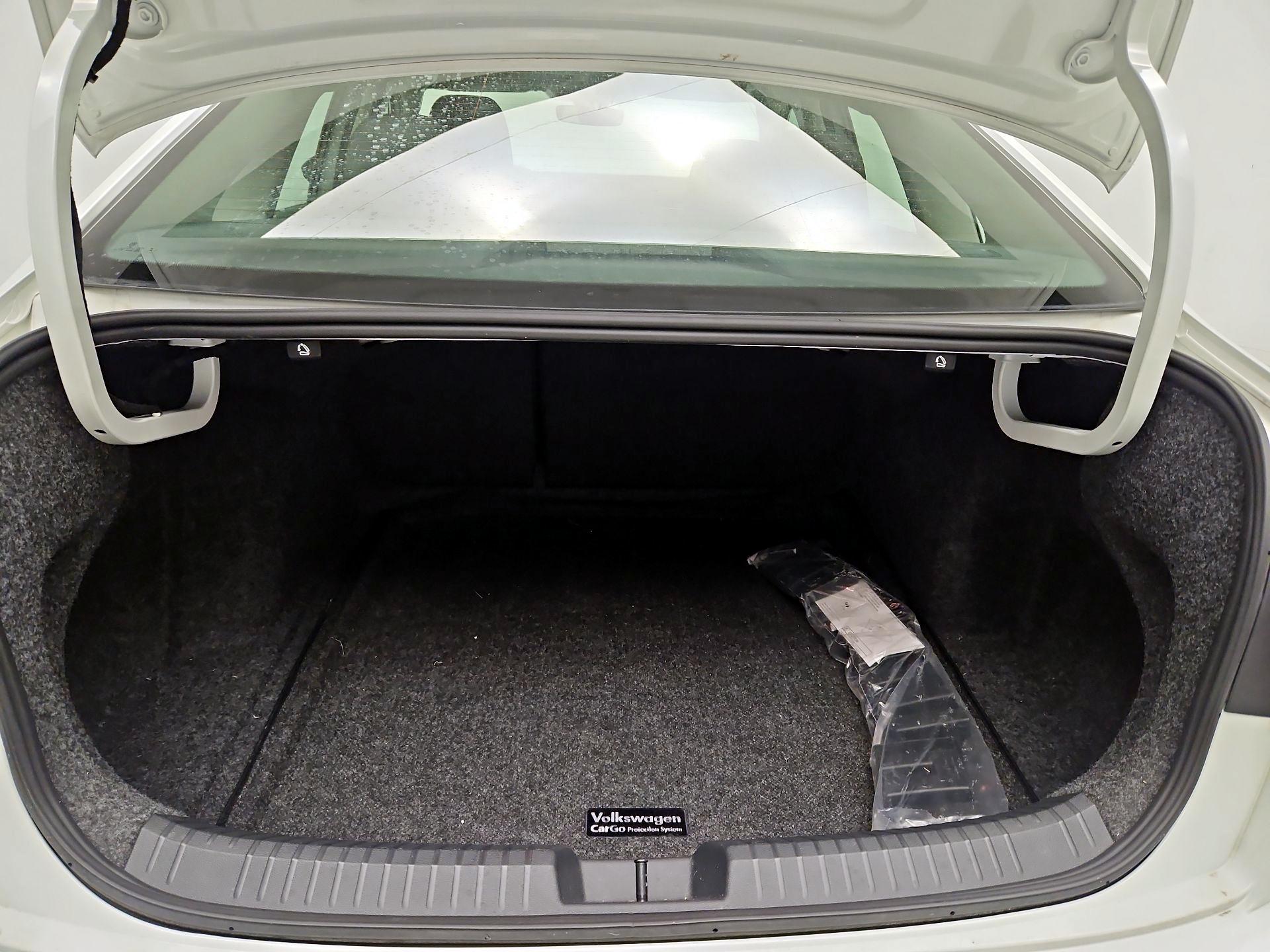 Thumbnail: 2025 Volkswagen Jetta - 20