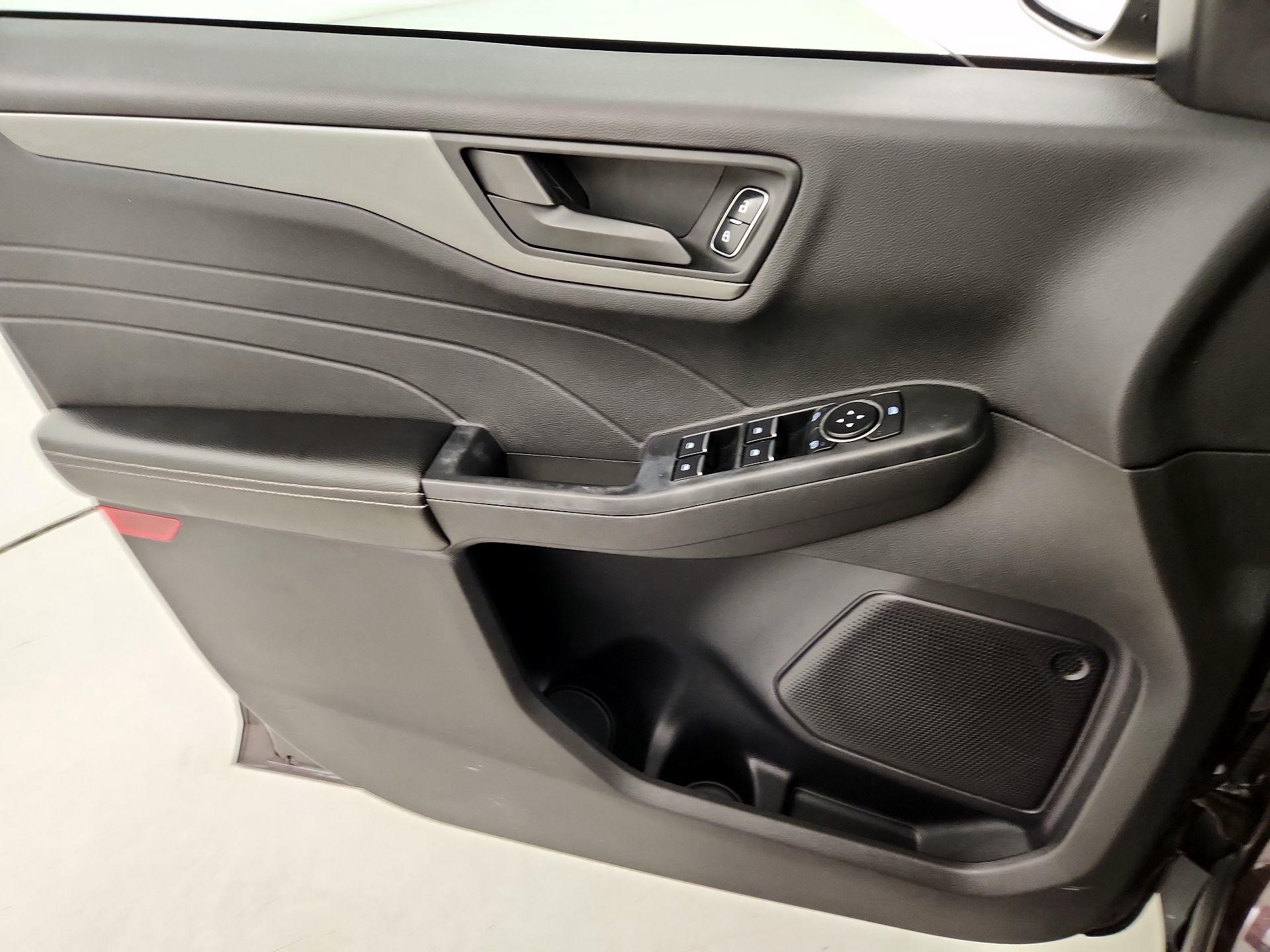 Thumbnail: 2023 Ford Escape - 12