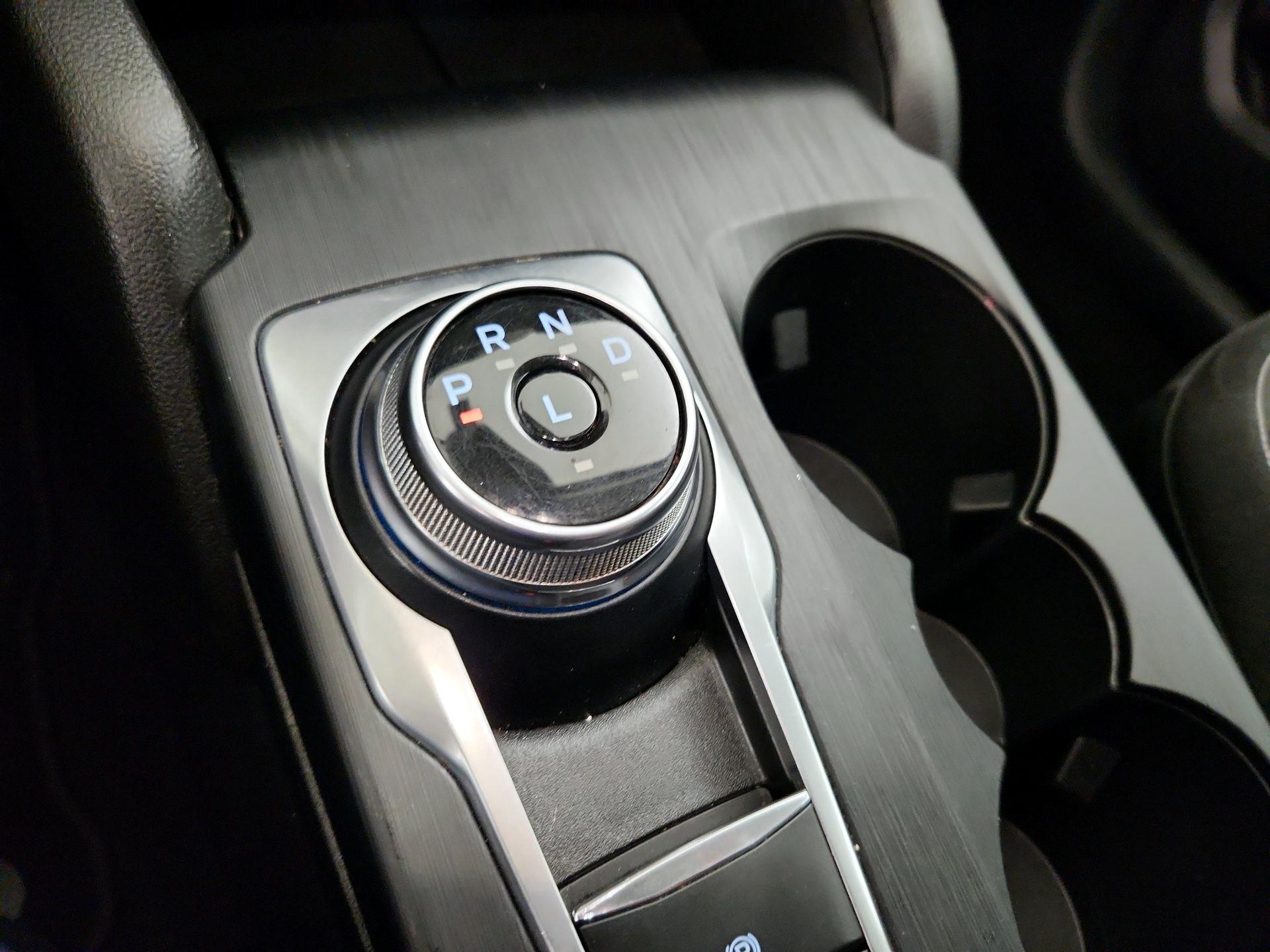 Thumbnail: 2023 Ford Escape - 17