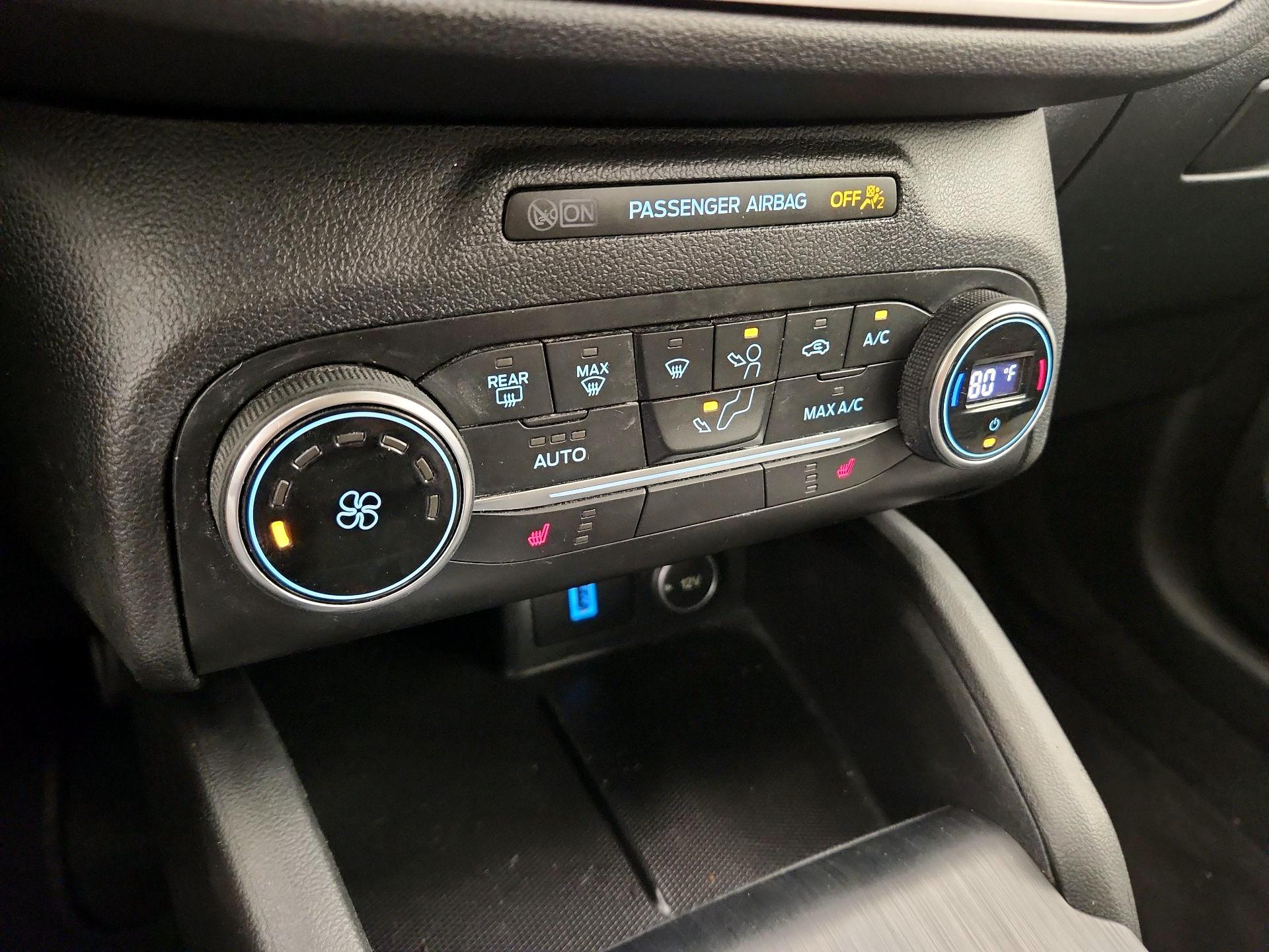 Thumbnail: 2020 Ford Escape - 16