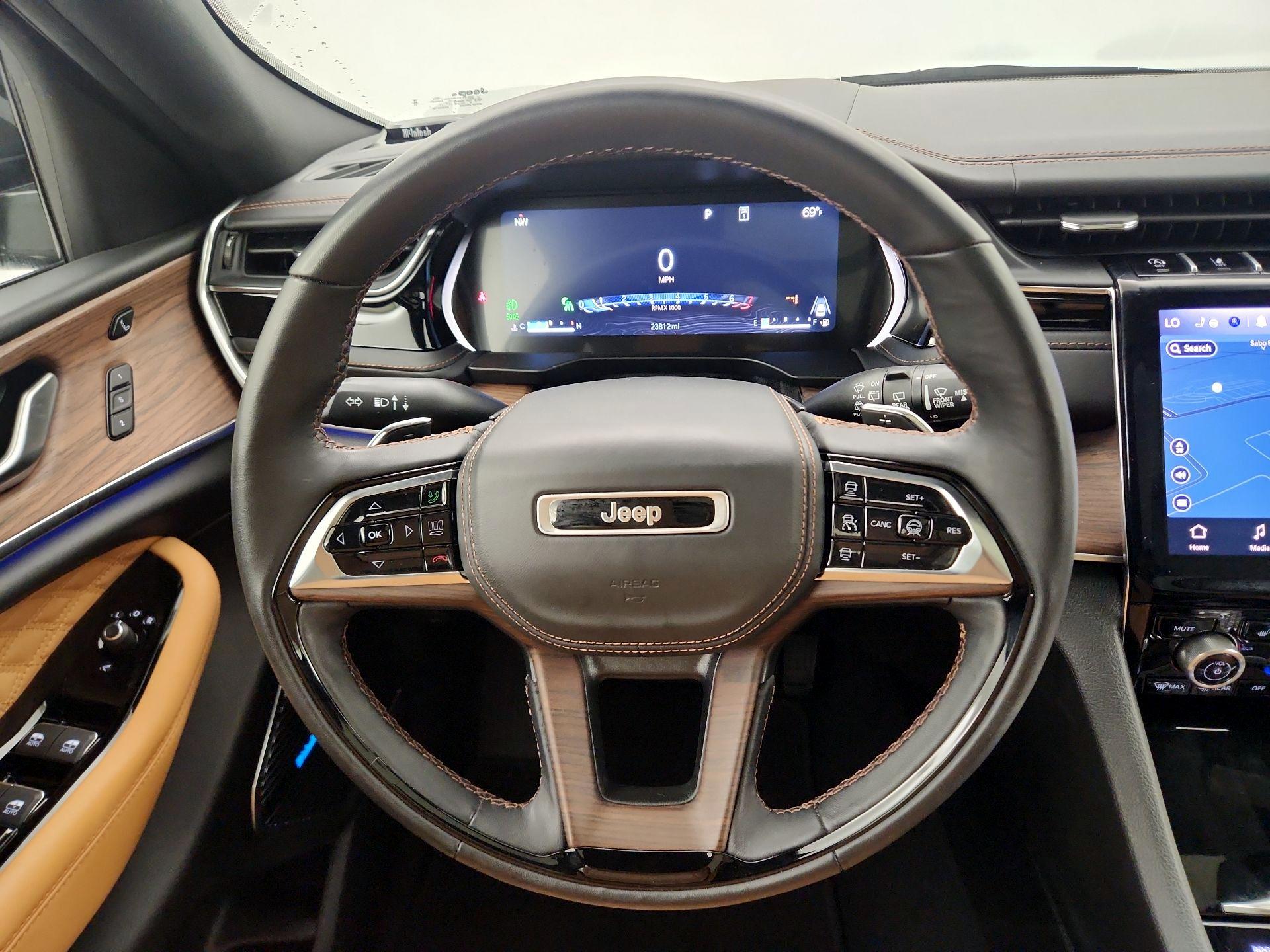 Thumbnail: 2023 Jeep Grand Cherokee L - 10