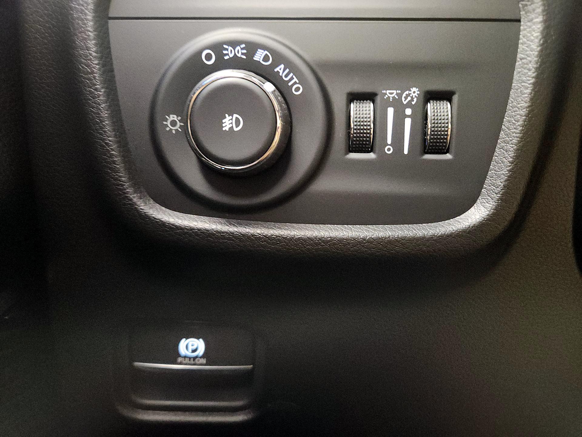 Thumbnail: 2023 Jeep Grand Cherokee L - 13