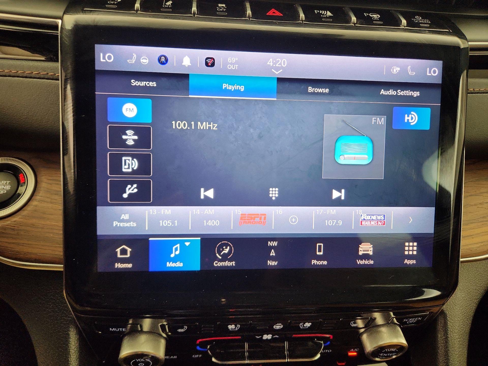 Thumbnail: 2023 Jeep Grand Cherokee L - 16