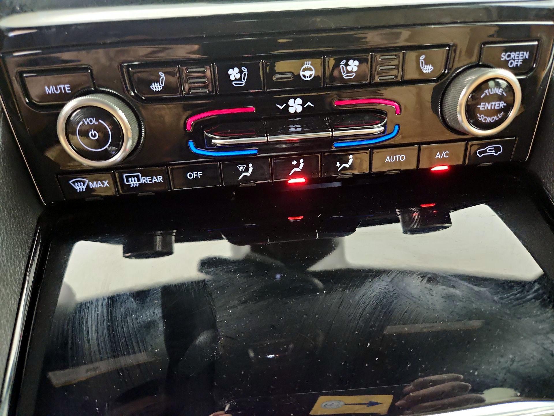 Thumbnail: 2023 Jeep Grand Cherokee L - 17