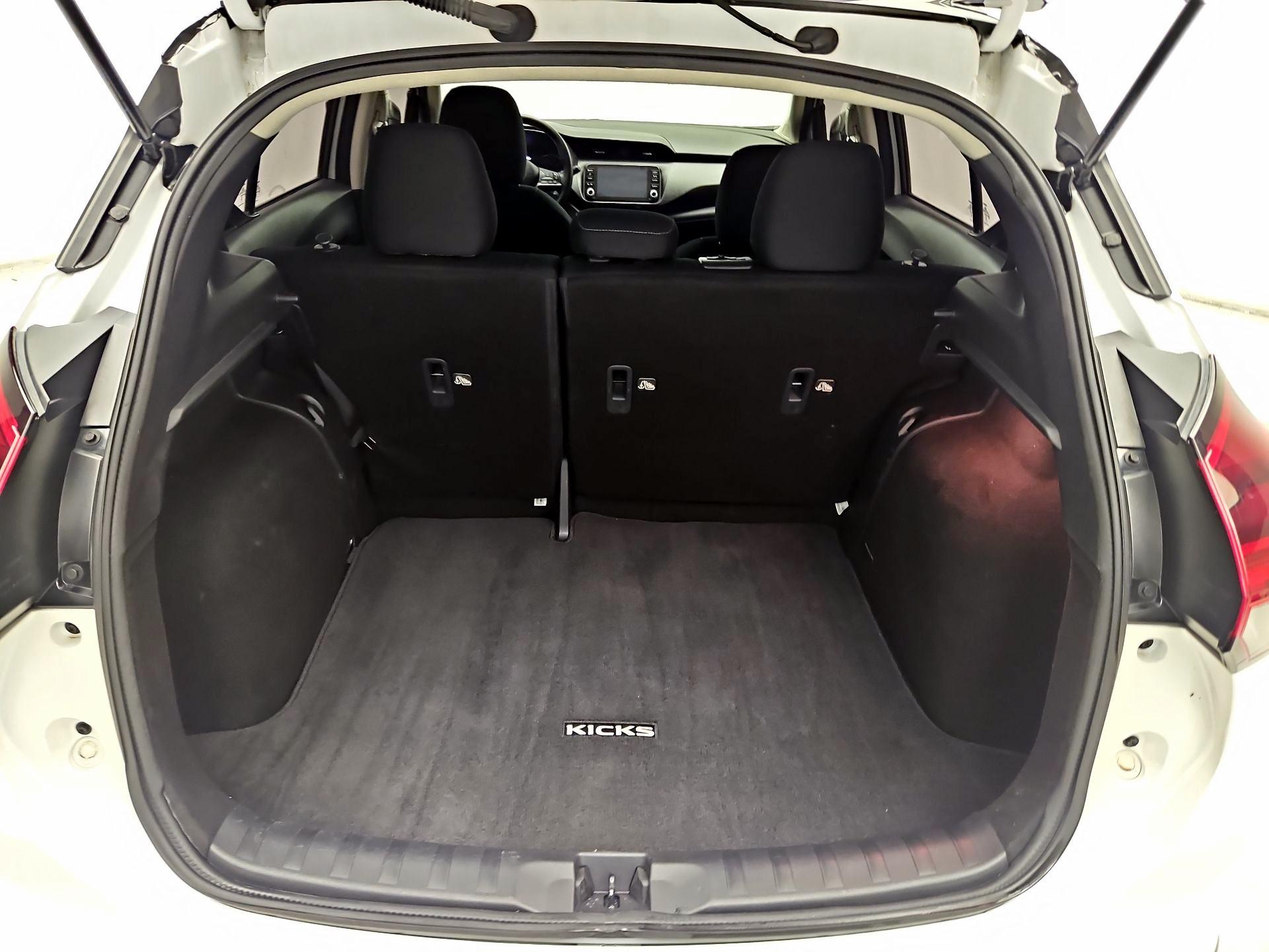Thumbnail: 2024 Nissan Kicks - 18