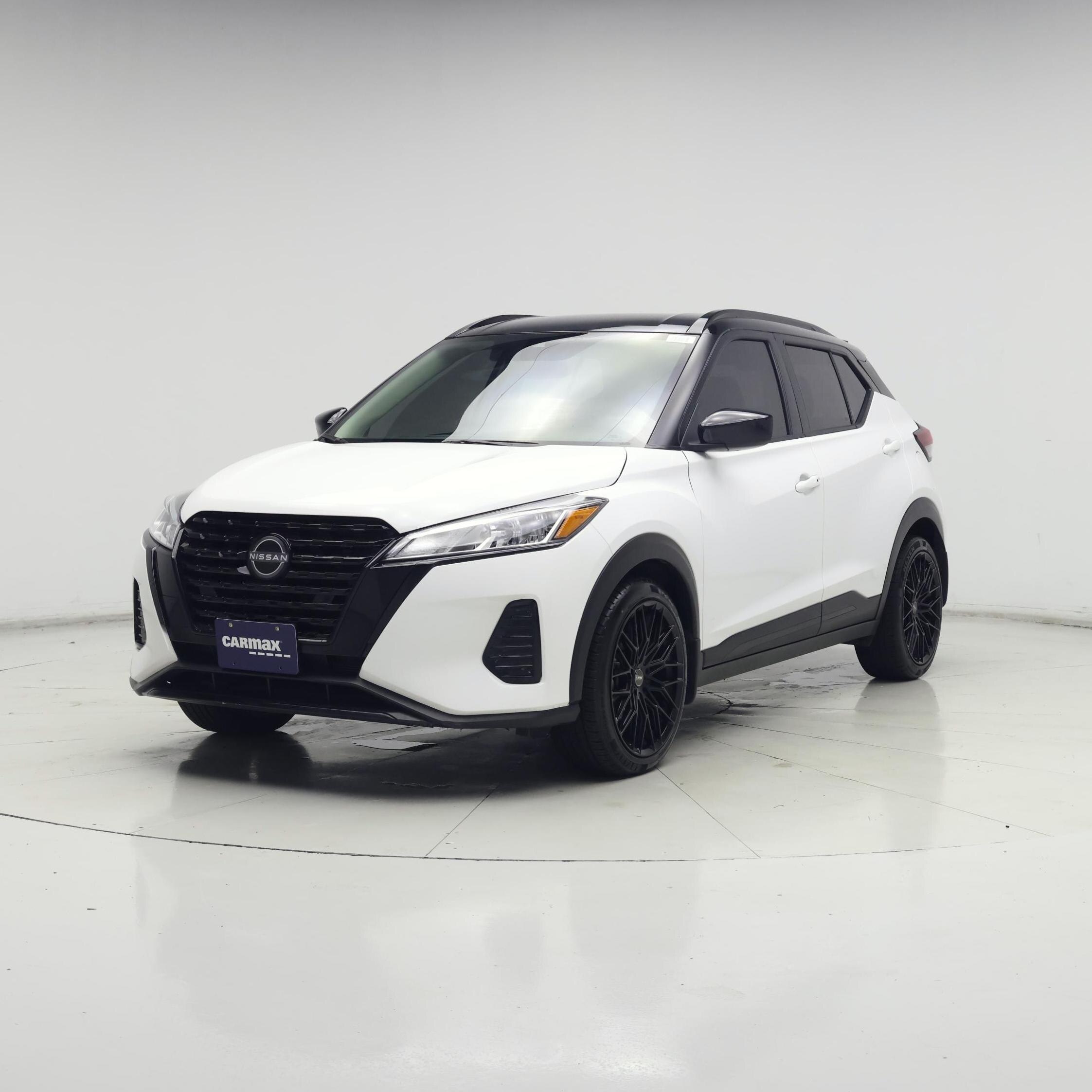 Thumbnail: 2024 Nissan Kicks - 4