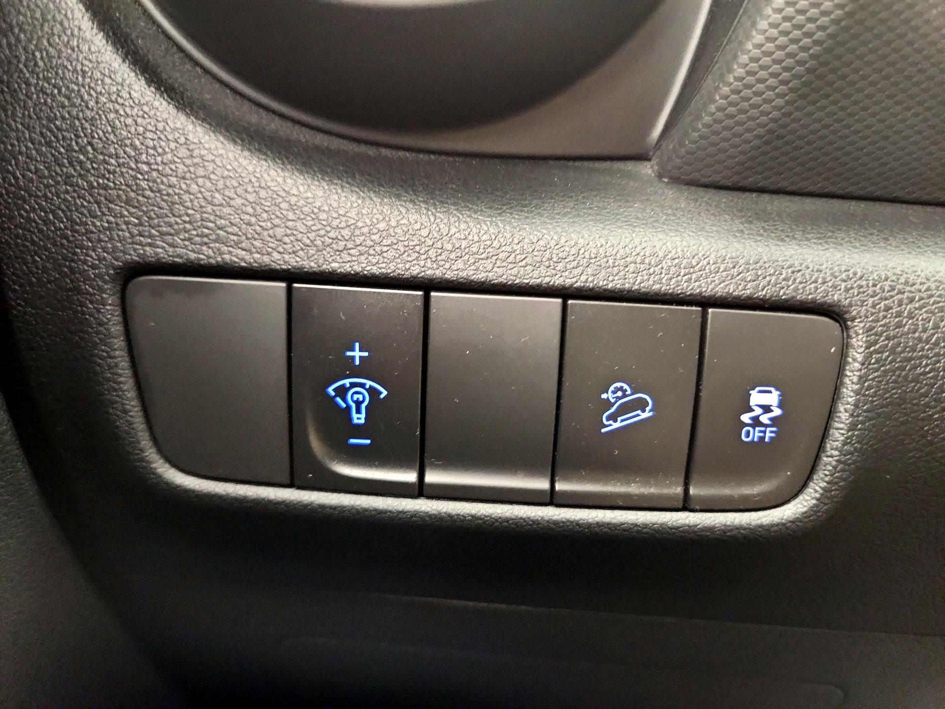 Thumbnail: 2022 Hyundai Kona - 13