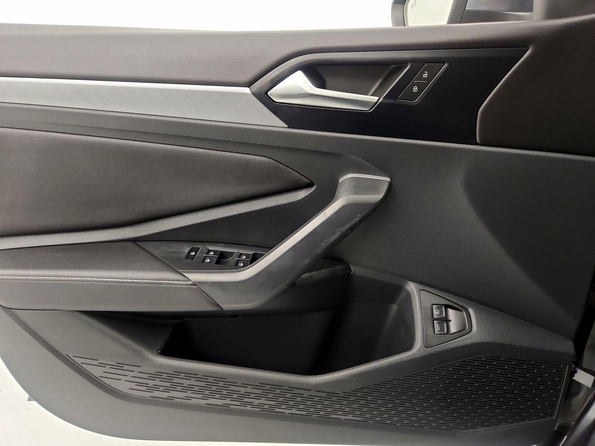 Thumbnail: 2024 Volkswagen Jetta - 12