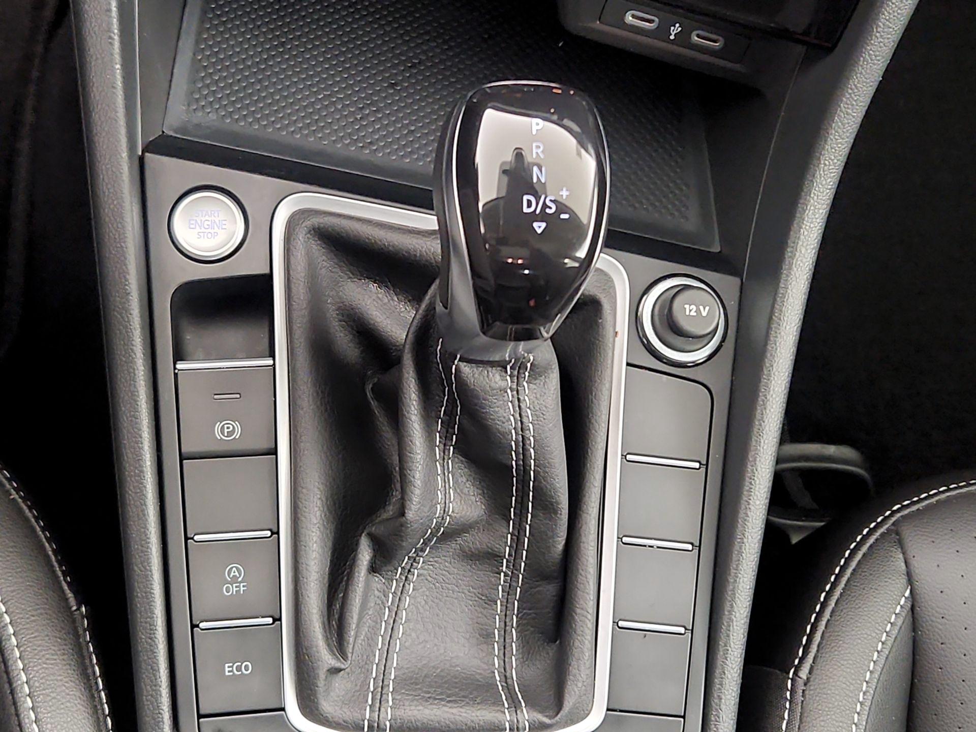 Thumbnail: 2024 Volkswagen Jetta - 17