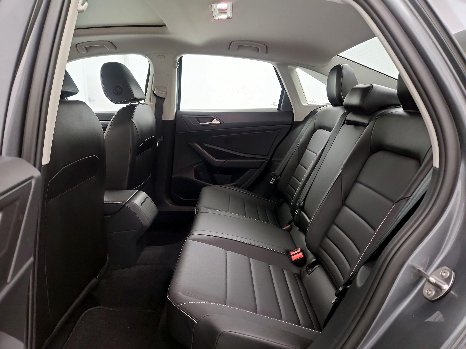 Thumbnail: 2024 Volkswagen Jetta - 20