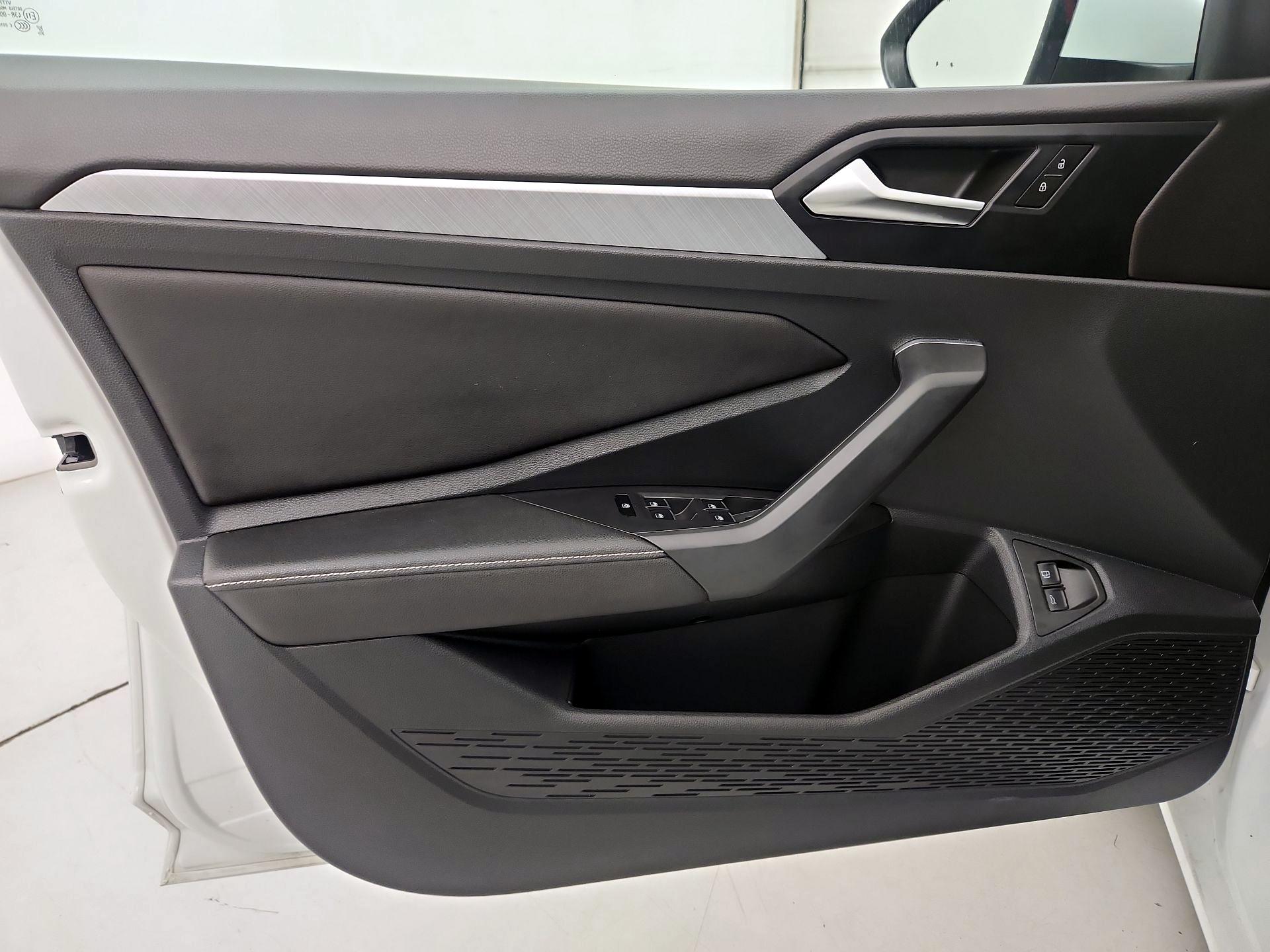 Thumbnail: 2024 Volkswagen Jetta - 12