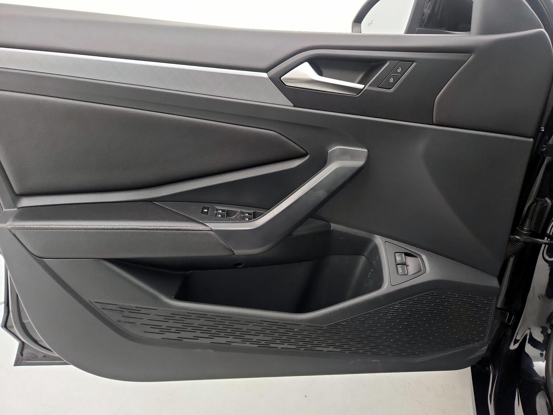 Thumbnail: 2023 Volkswagen Jetta - 12