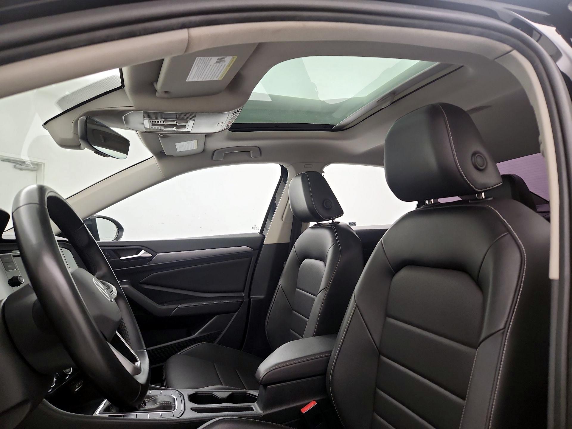 Thumbnail: 2023 Volkswagen Jetta - 19