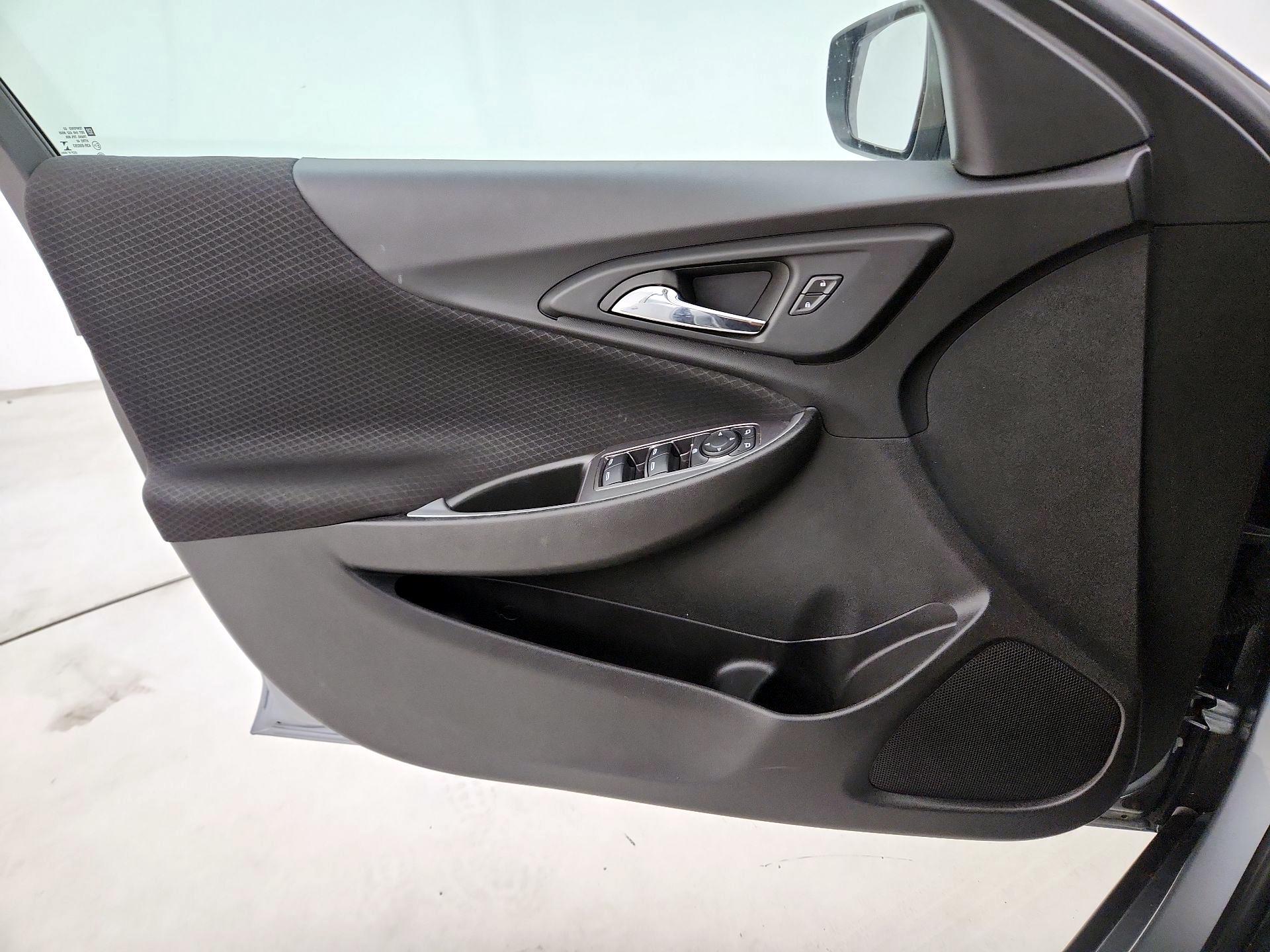 Thumbnail: 2023 Chevrolet Malibu - 12