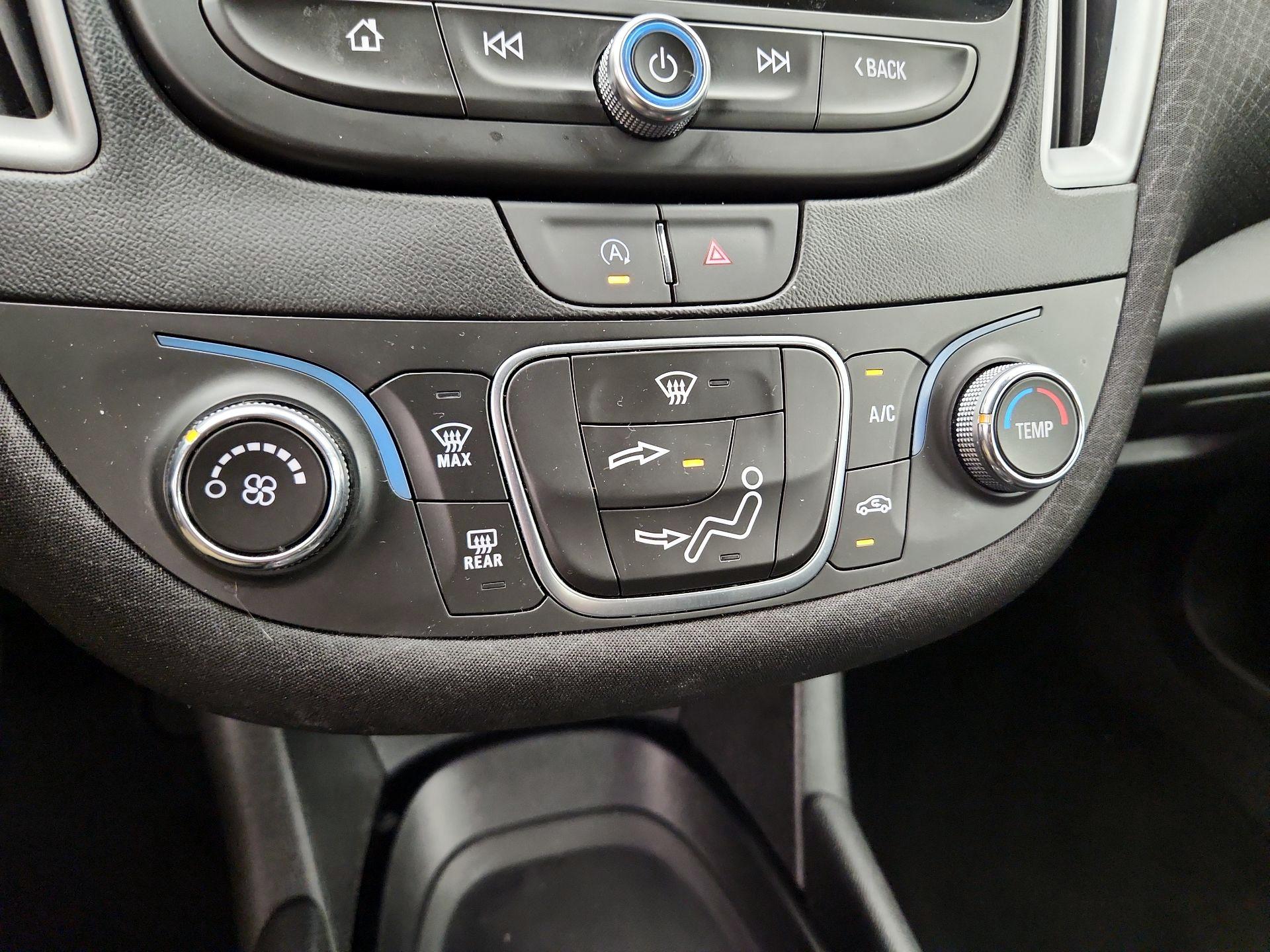 Thumbnail: 2023 Chevrolet Malibu - 16